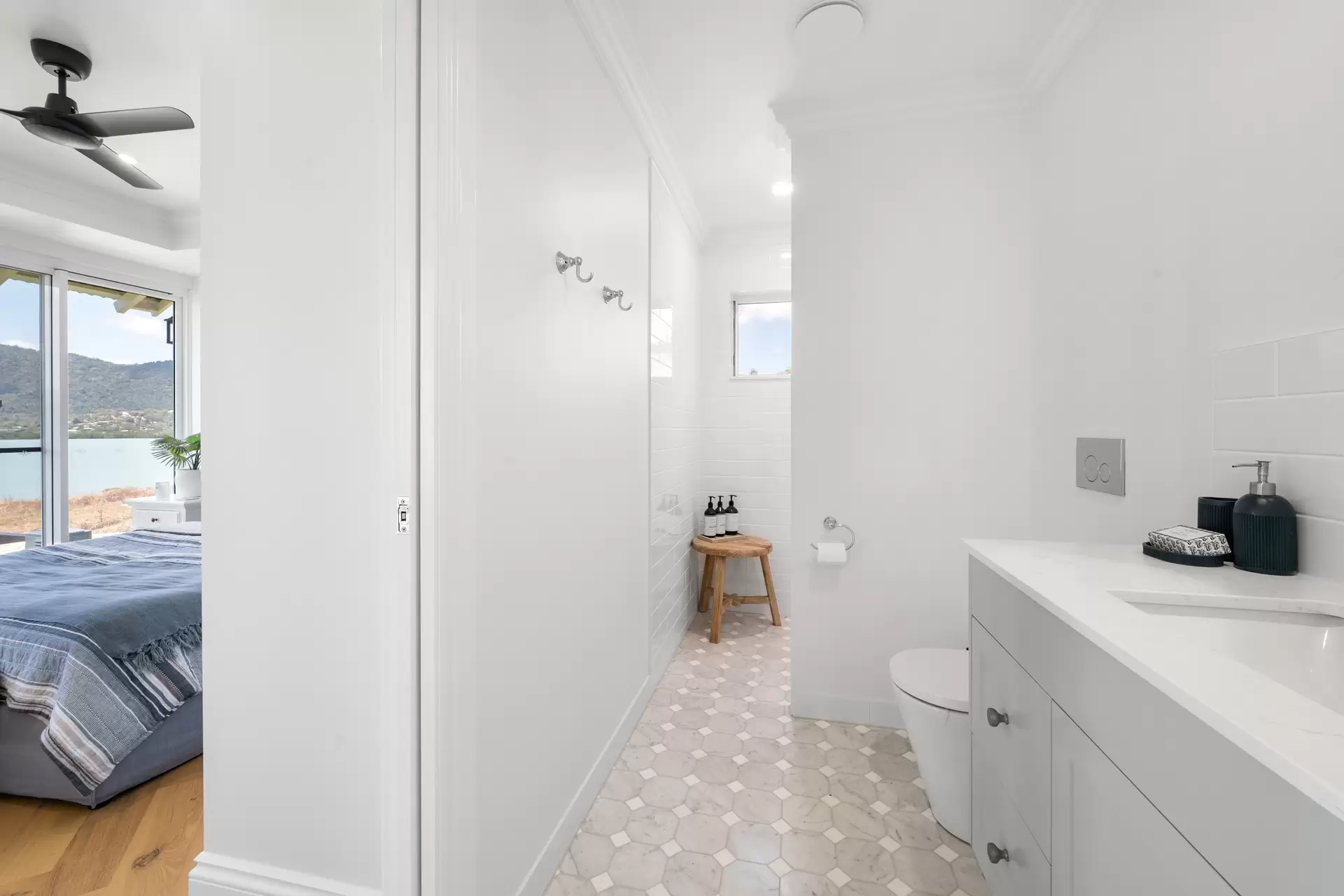 1/119 Botanica Drive, Woodwark Sold by Queensland Sotheby's International Realty - image 1
