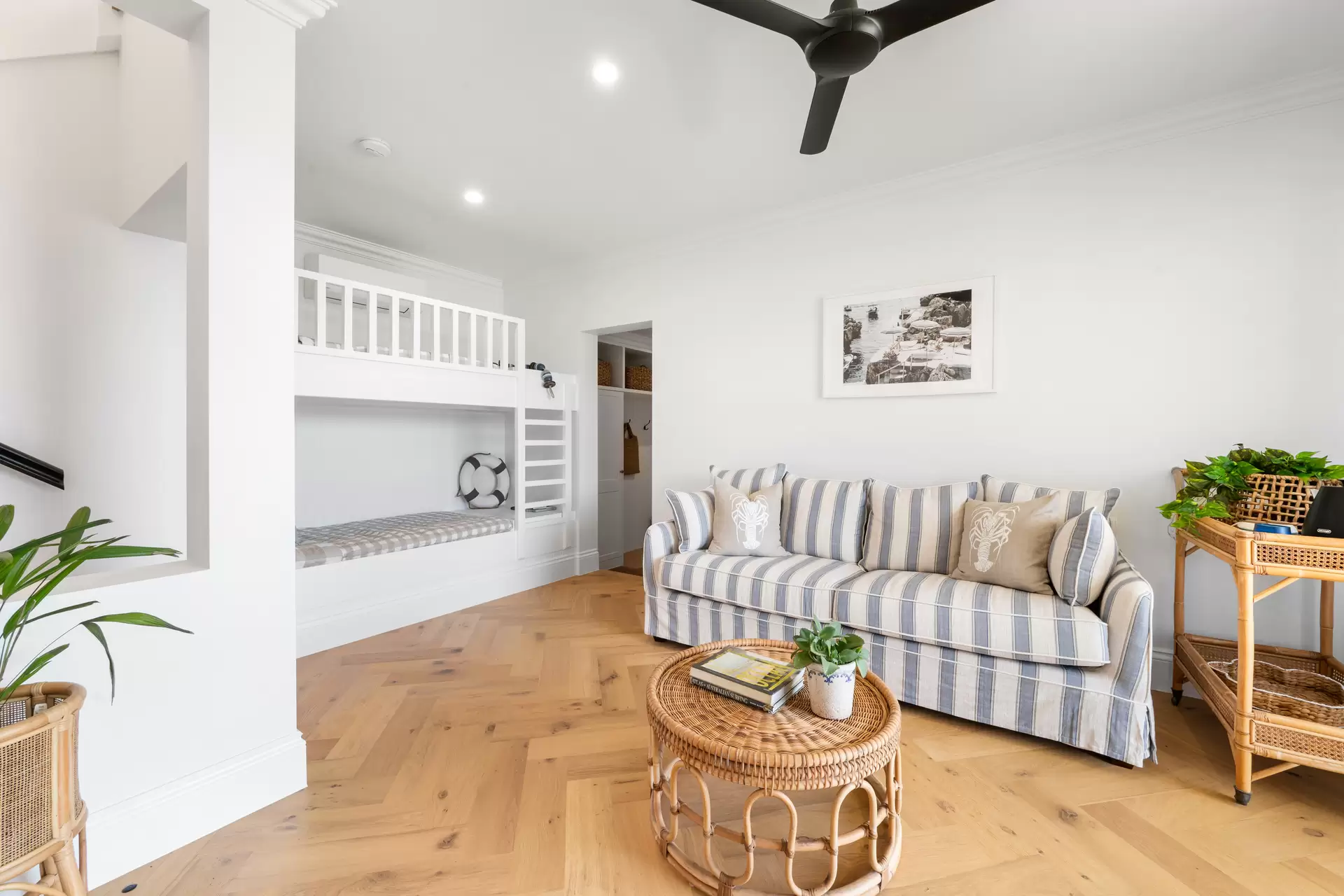 1/119 Botanica Drive, Woodwark Sold by Queensland Sotheby's International Realty - image 1
