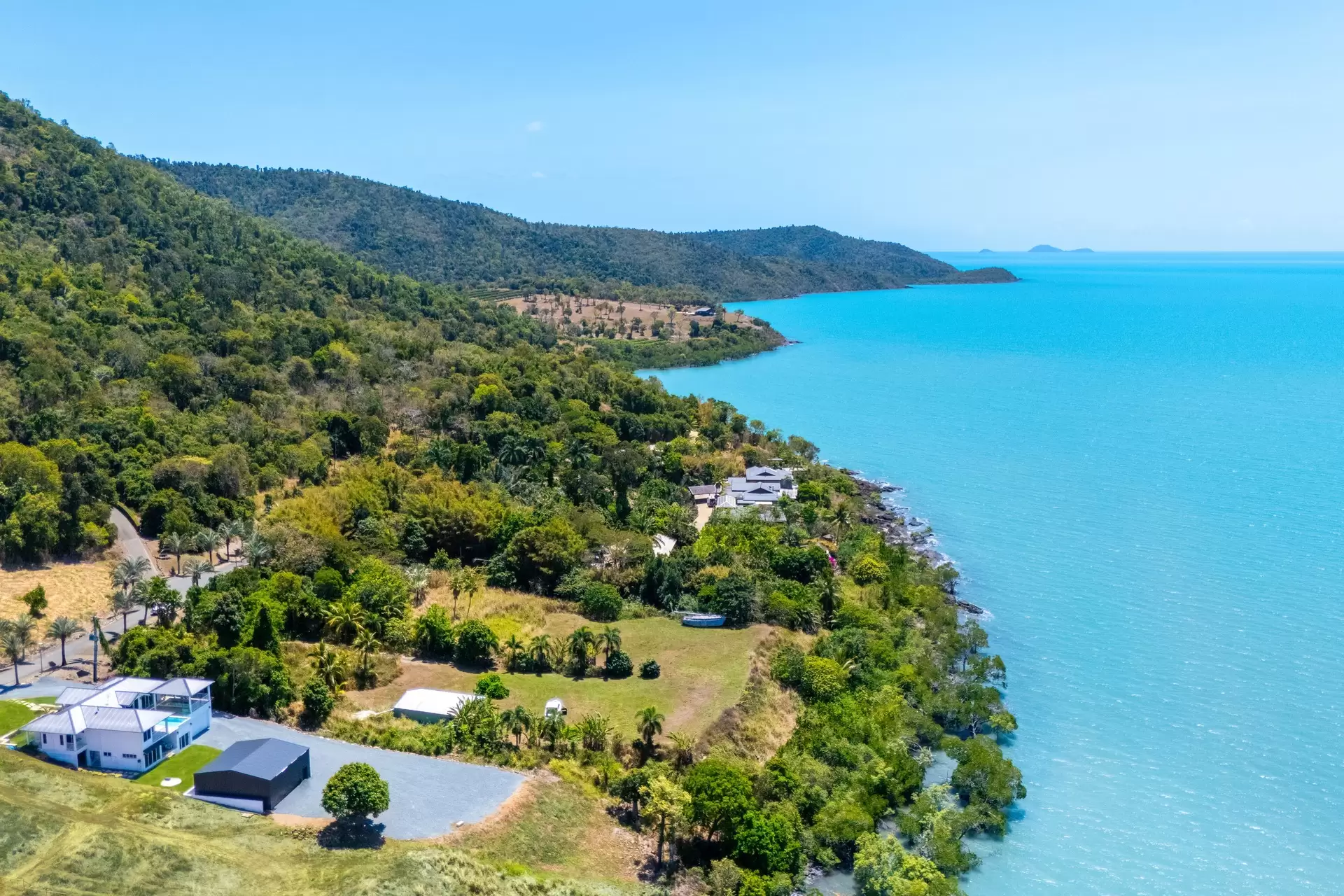 1/119 Botanica Drive, Woodwark Sold by Queensland Sotheby's International Realty - image 1