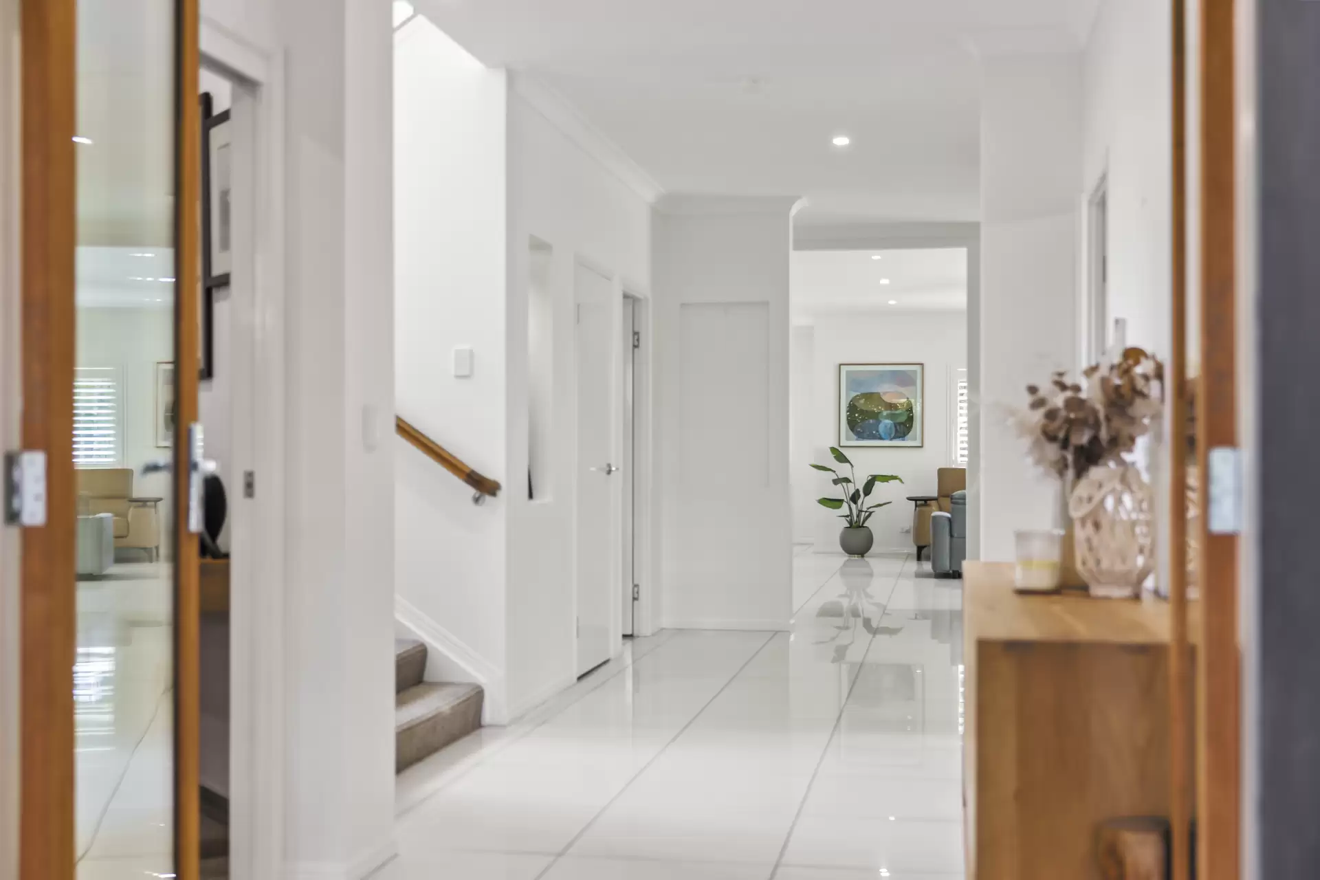 29 Hope Street, Ormiston Sold by Queensland Sotheby's International Realty - image 1