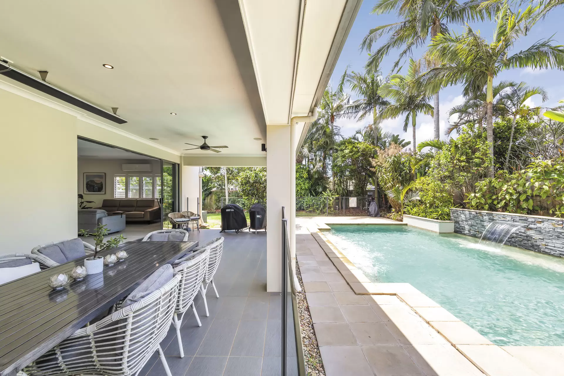 29 Hope Street, Ormiston Sold by Queensland Sotheby's International Realty - image 1