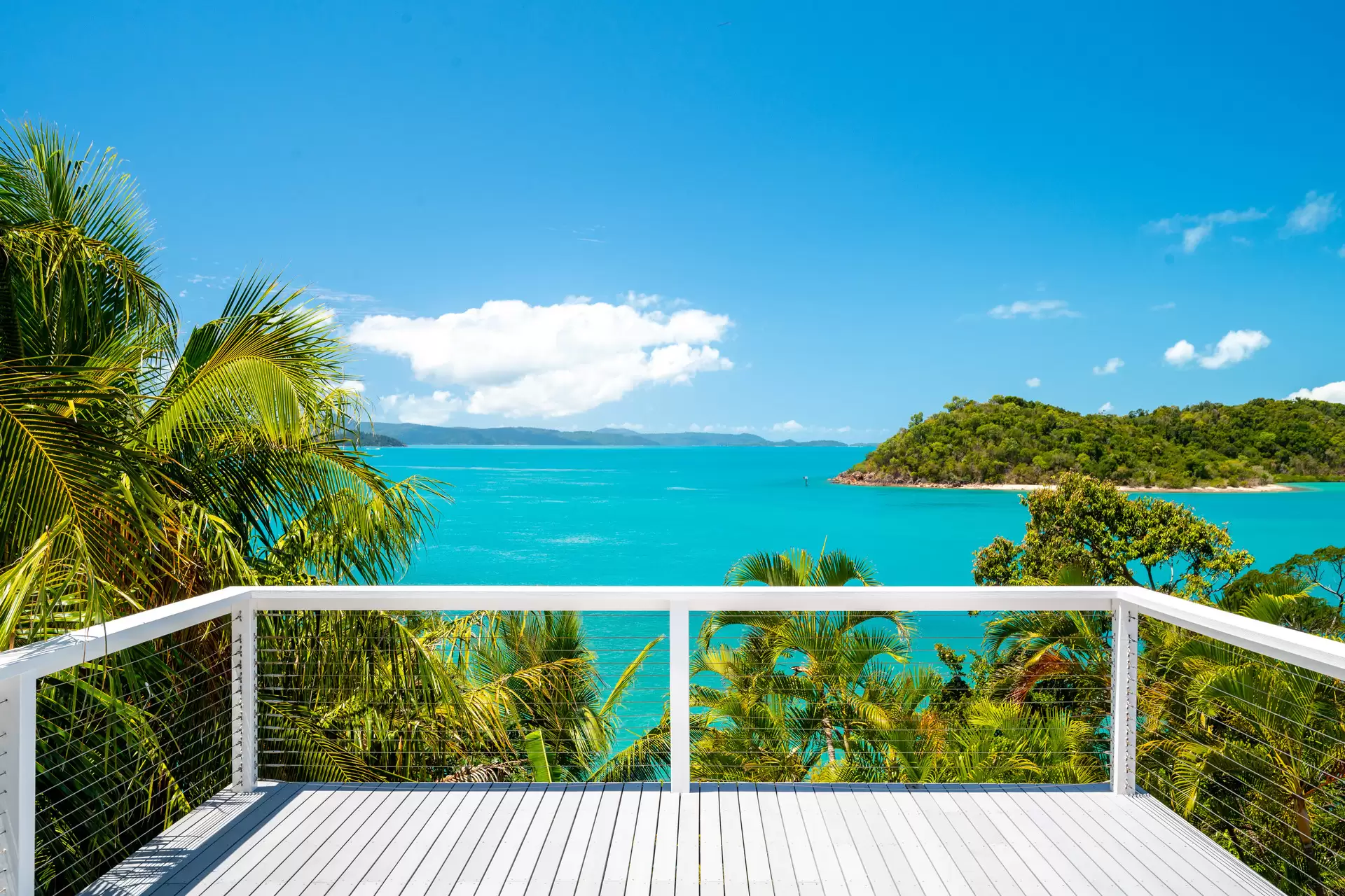 21 Warrain Street, Shute Harbour Sold by Queensland Sotheby's International Realty - image 1