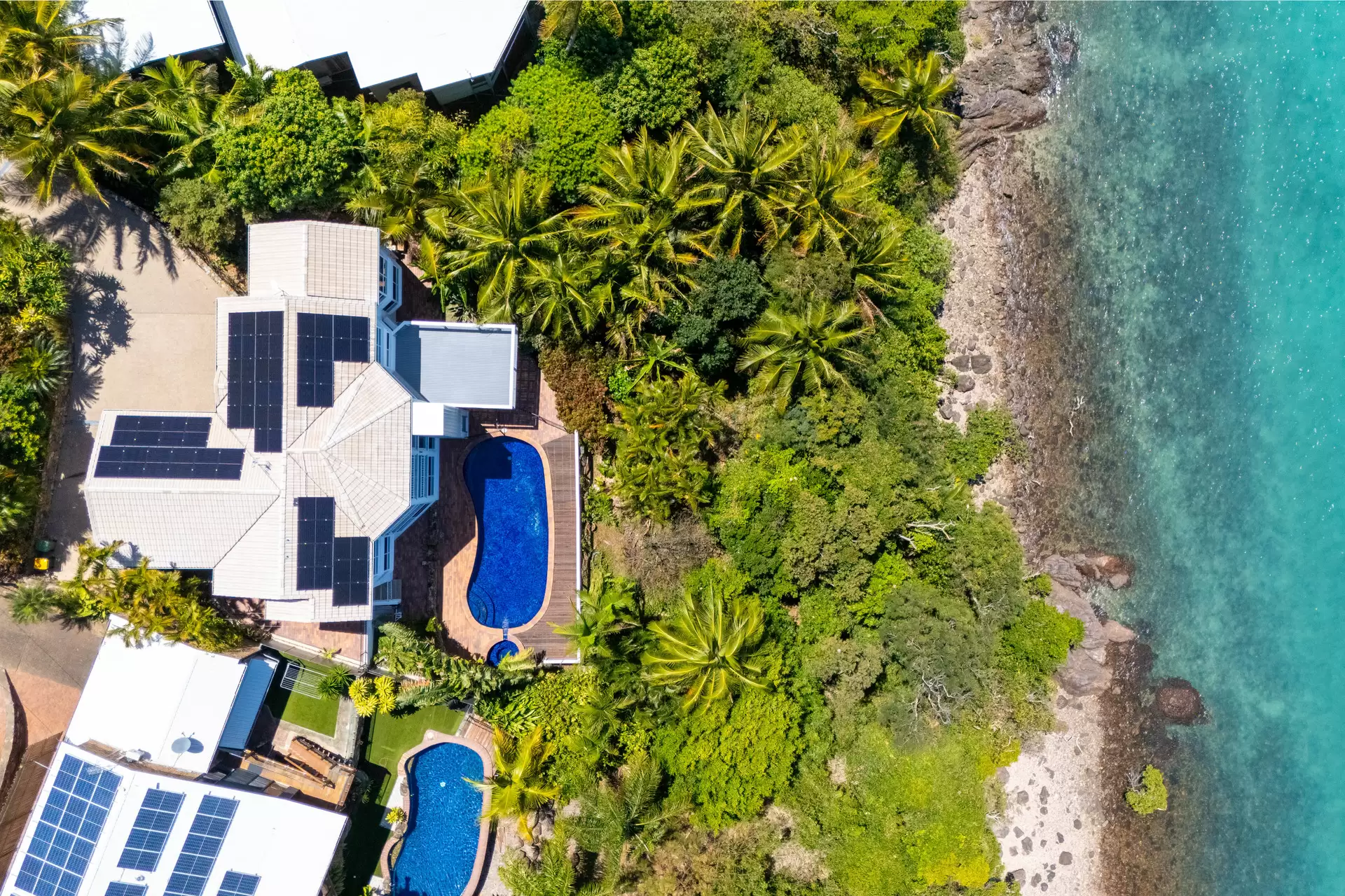 21 Warrain Street, Shute Harbour Sold by Queensland Sotheby's International Realty - image 1