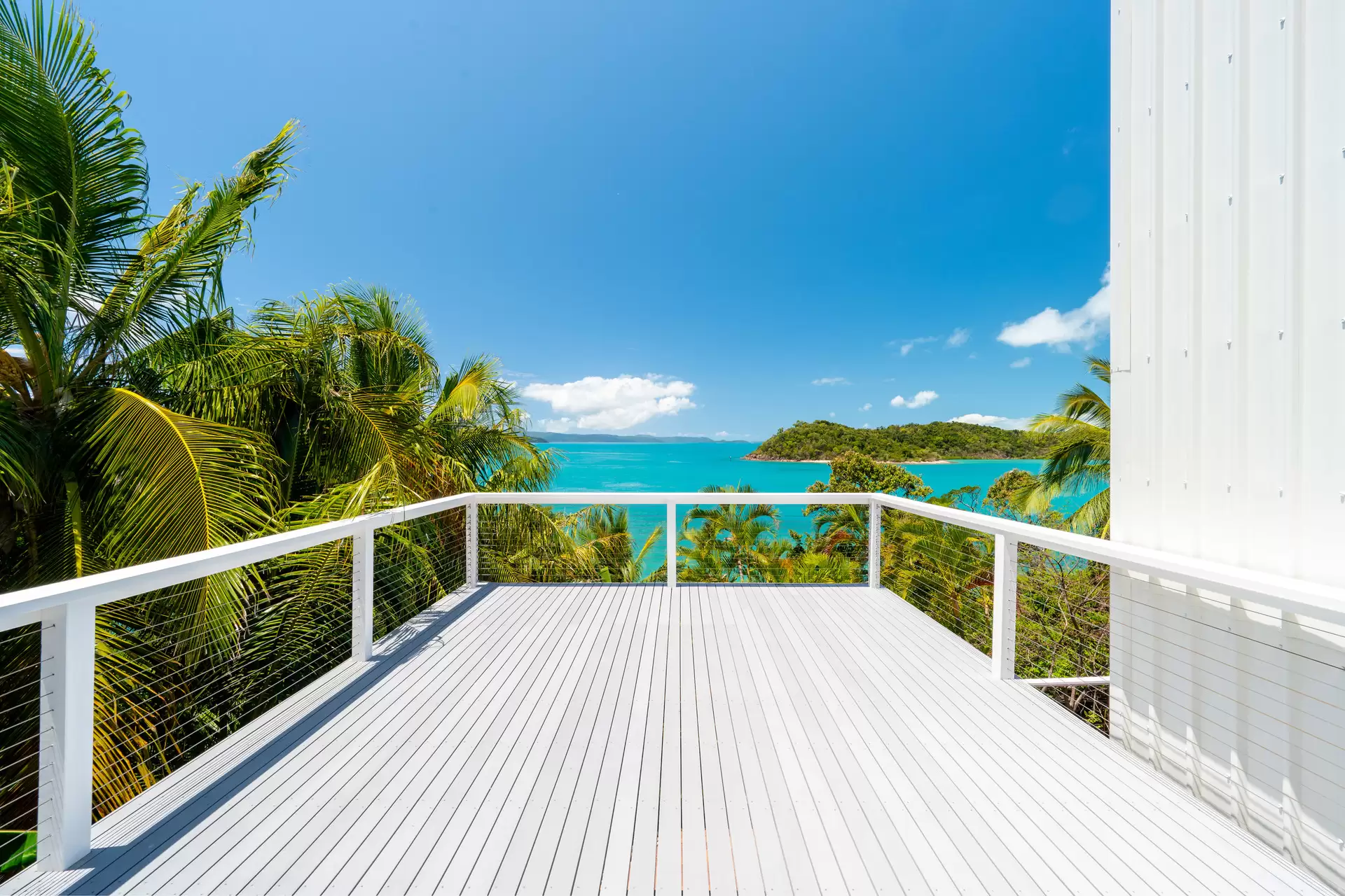 21 Warrain Street, Shute Harbour Sold by Queensland Sotheby's International Realty - image 1