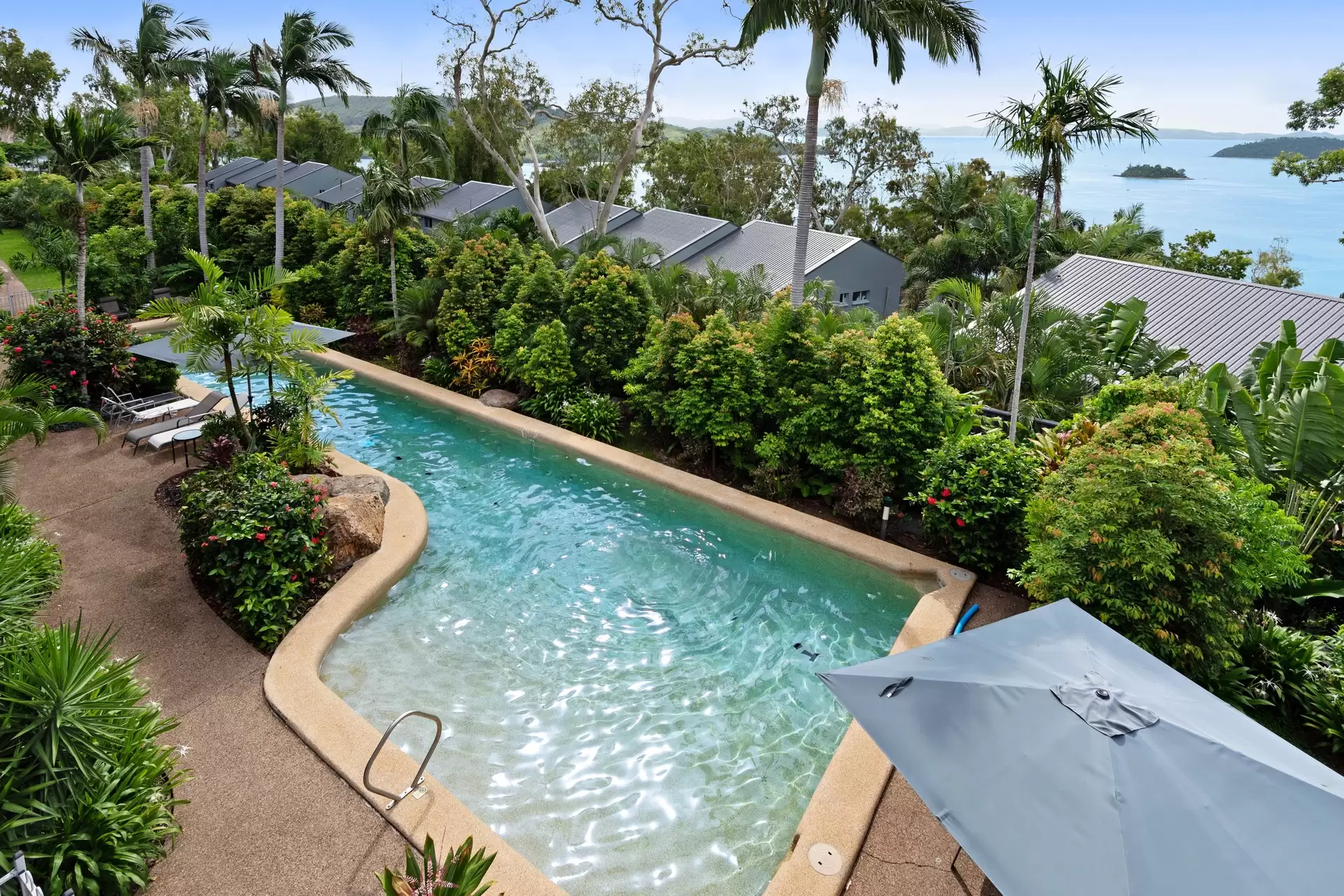 11/2 Banksia Court, Hamilton Island Sold by Queensland Sotheby's International Realty - image 1