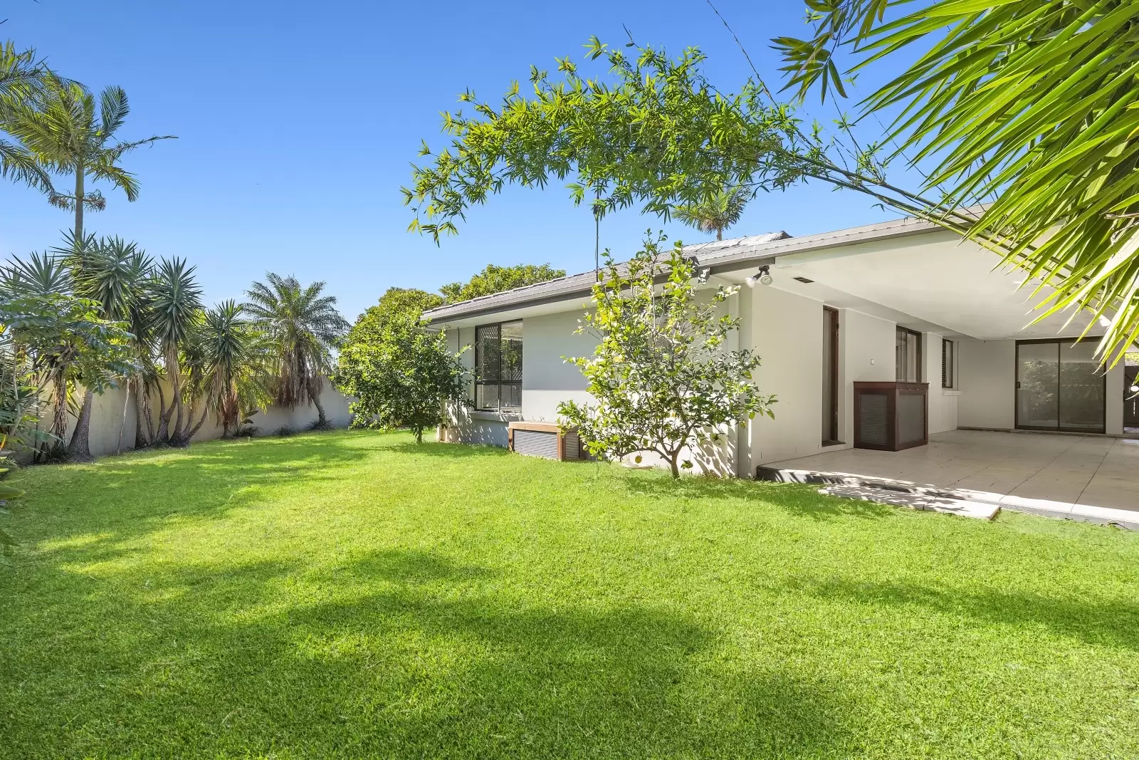 40 Kerria Crescent, Ashmore Sold by  - image 1