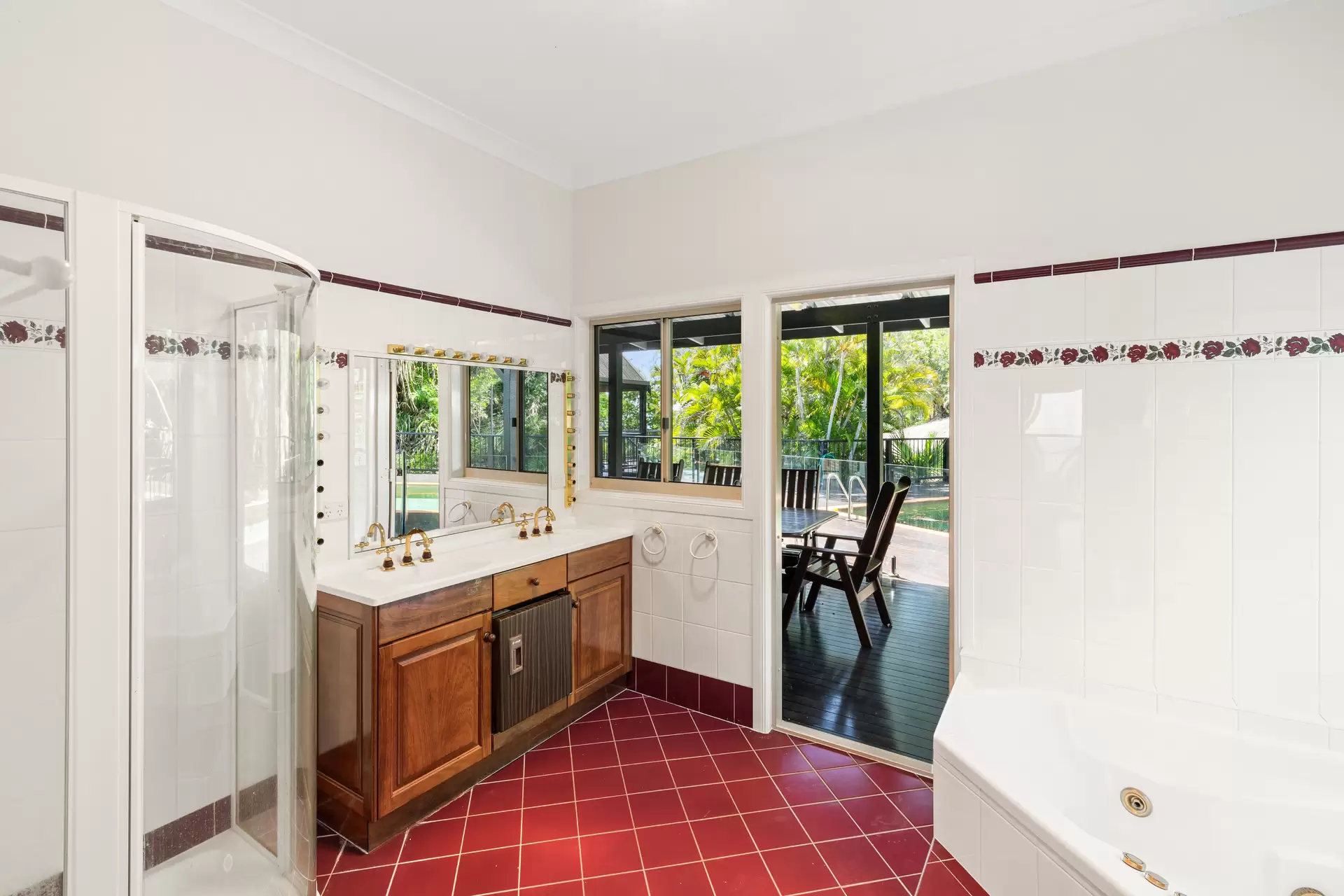 1165 Midge Point Road, Midge Point Sold by Queensland Sotheby's International Realty - image 1