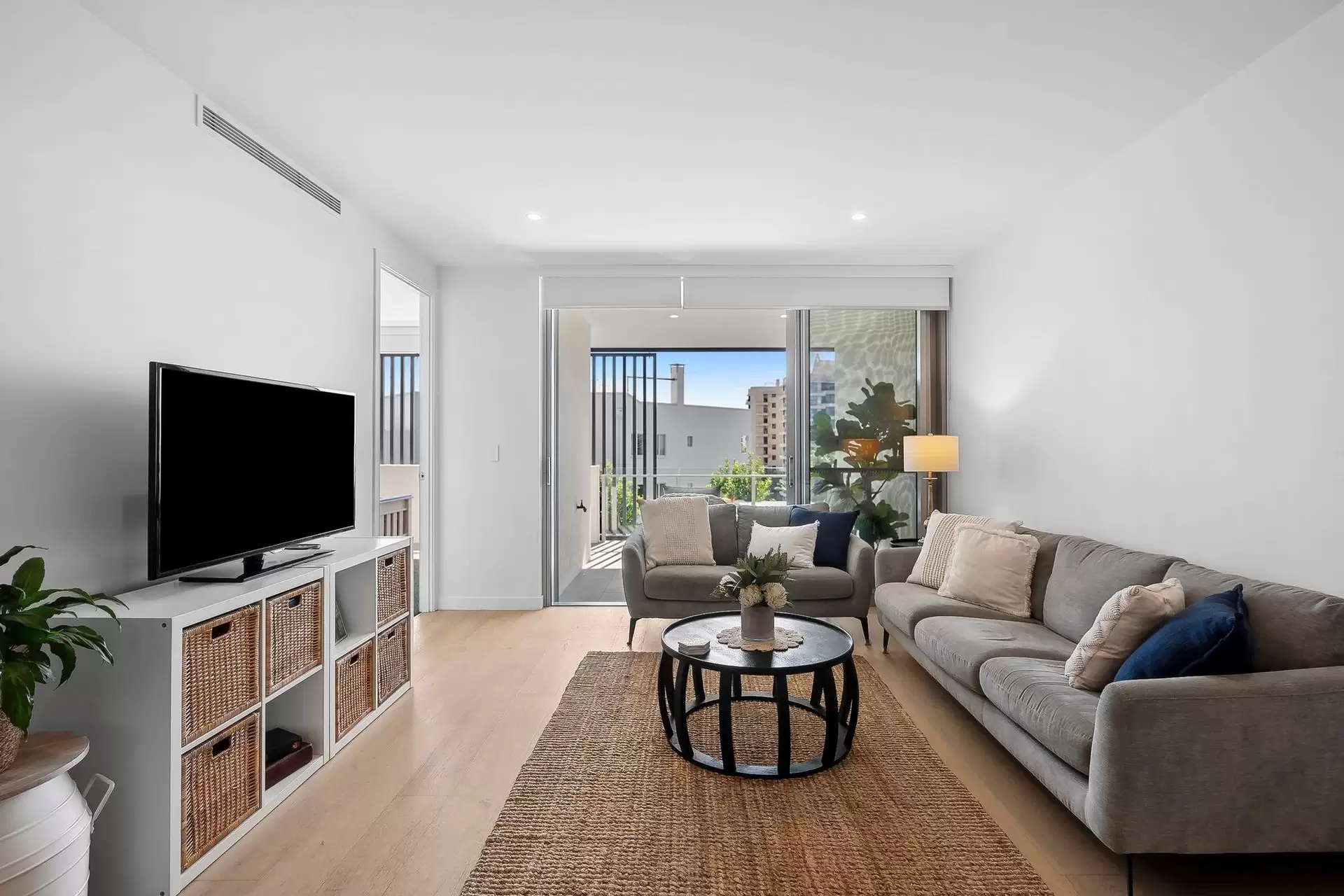 508/63 Coolum Terrace, Coolum Beach Sold by Queensland Sotheby's International Realty - image 1