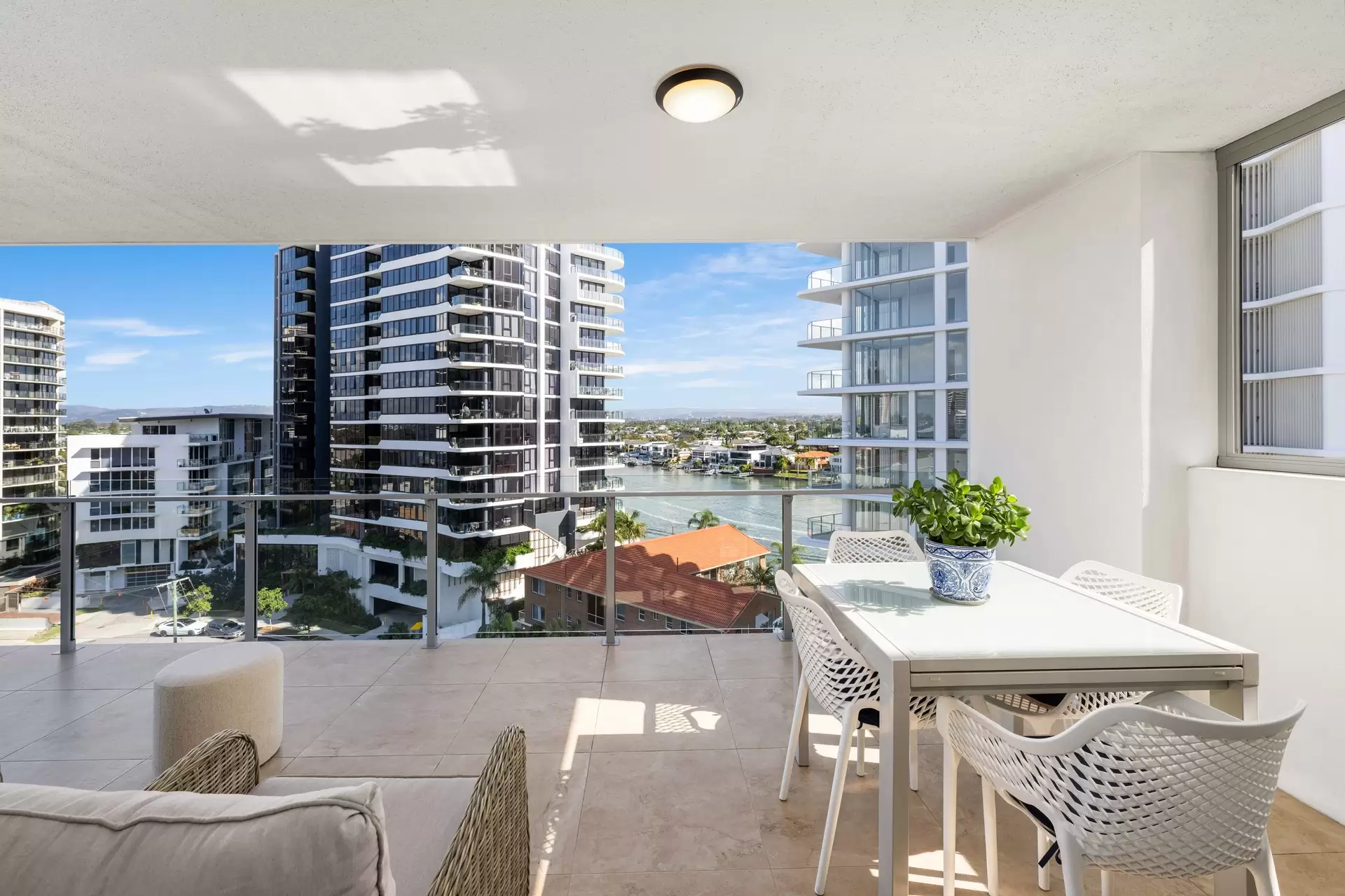 803/14 Cannes Avenue, Surfers Paradise Sold by  - image 1