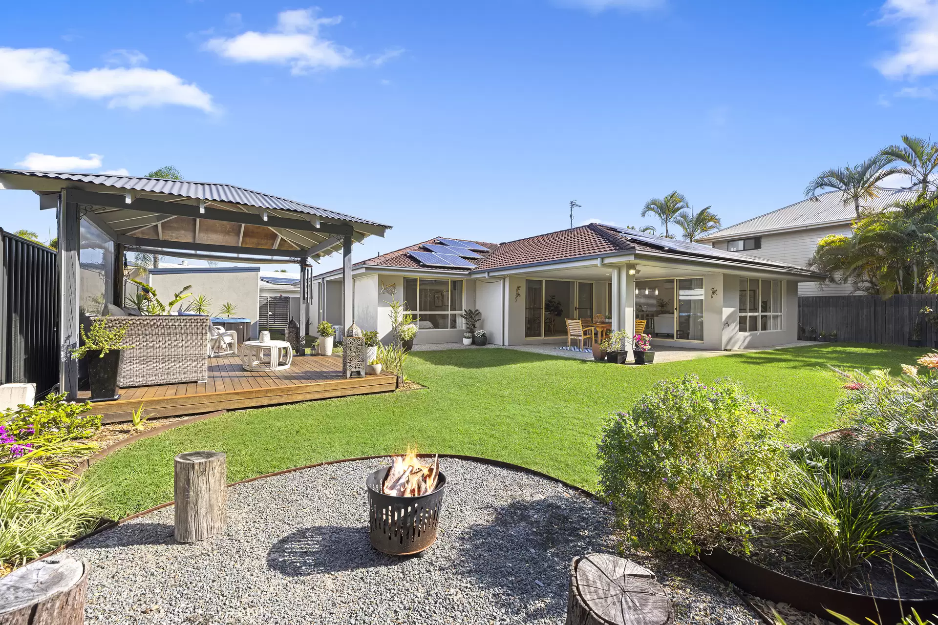 8 Petrale Court, Mountain Creek Sold by Queensland Sotheby's International Realty - image 1