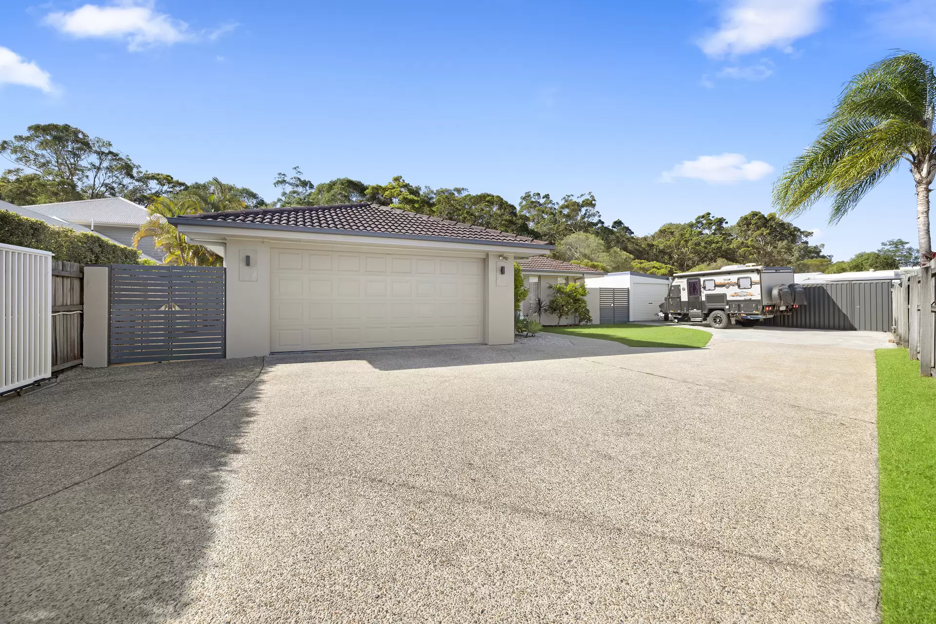 8 Petrale Court, Mountain Creek Sold by Queensland Sotheby's International Realty - image 1