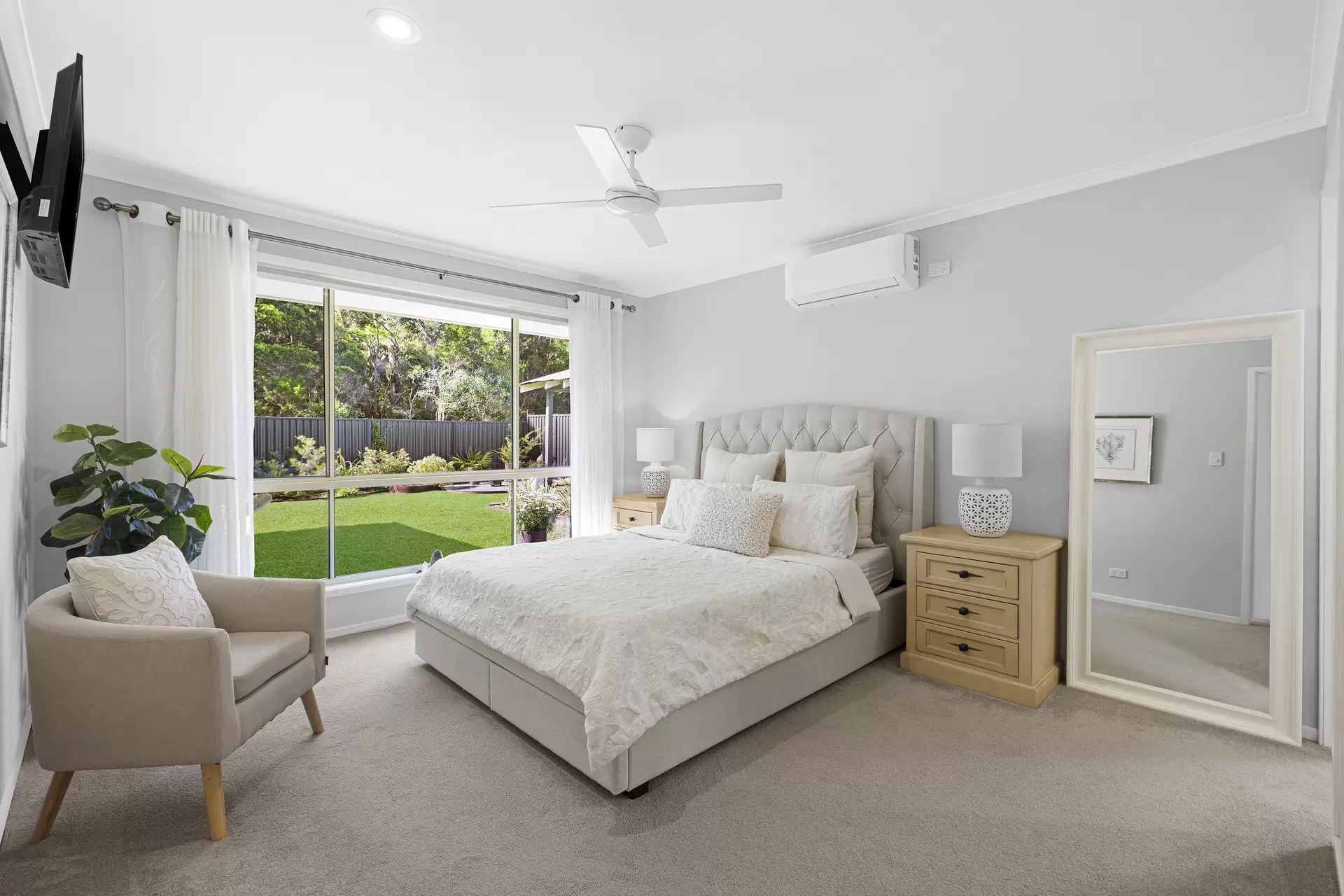 8 Petrale Court, Mountain Creek Sold by Queensland Sotheby's International Realty - image 1