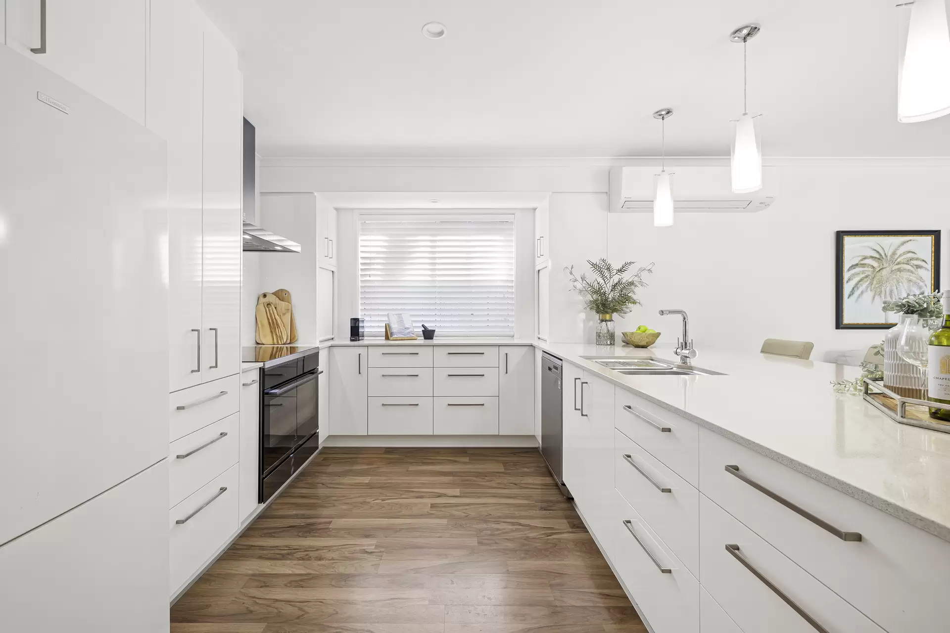 8 Petrale Court, Mountain Creek Sold by Queensland Sotheby's International Realty - image 1