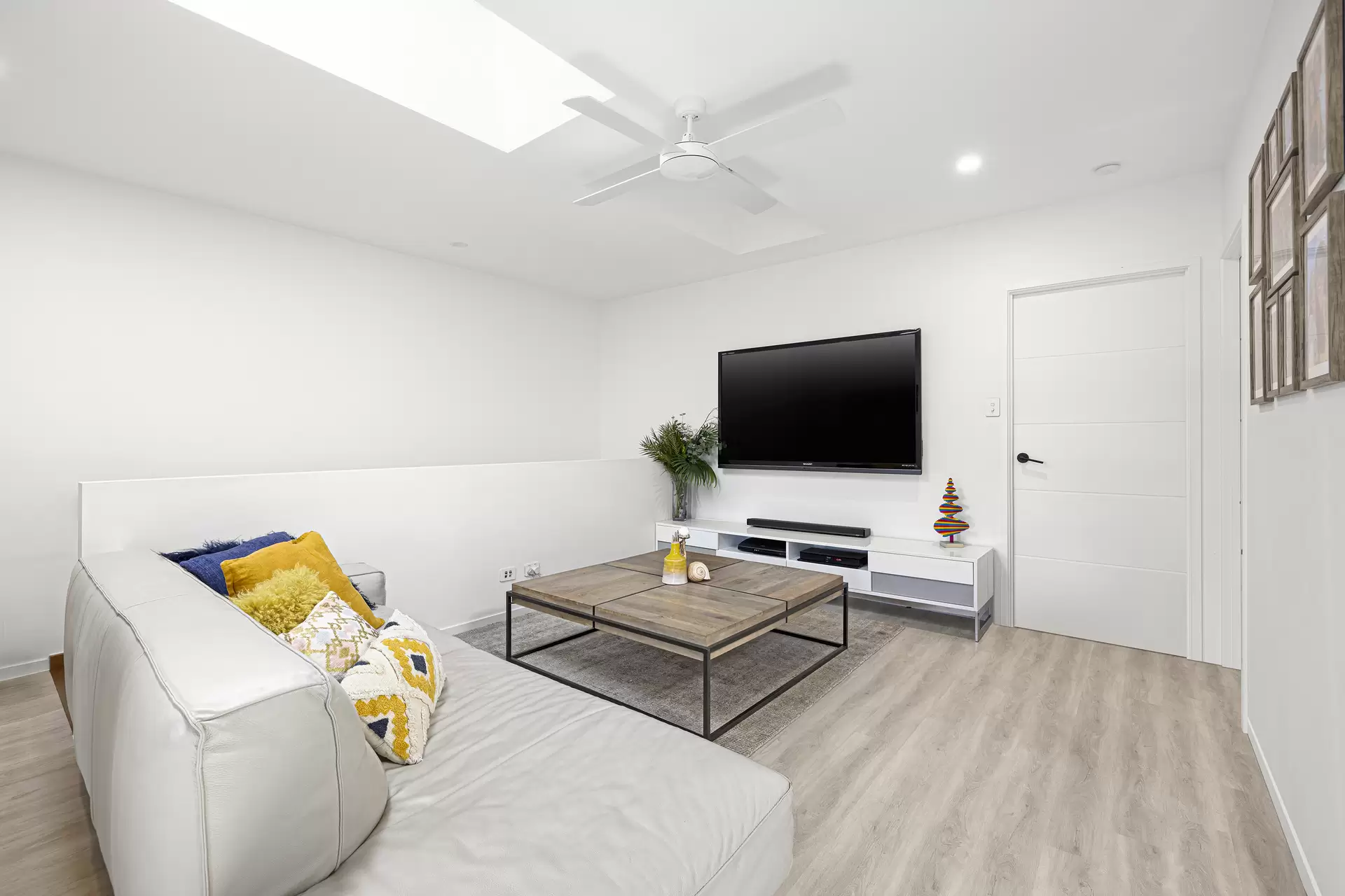 71 Bedarra Circuit, Maroochydore Sold by Queensland Sotheby's International Realty - image 1