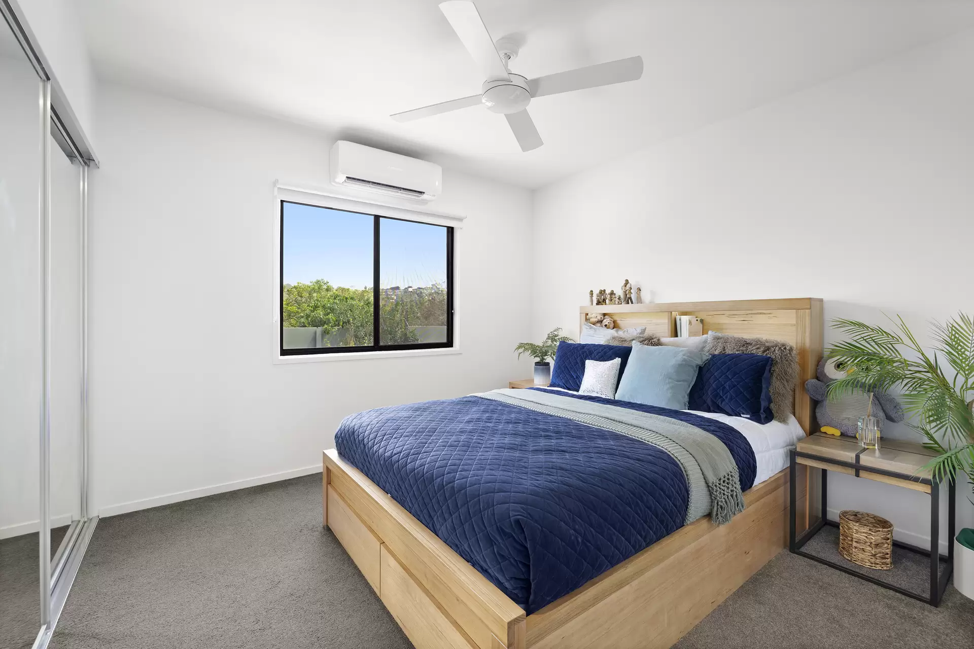 71 Bedarra Circuit, Maroochydore Sold by Queensland Sotheby's International Realty - image 1