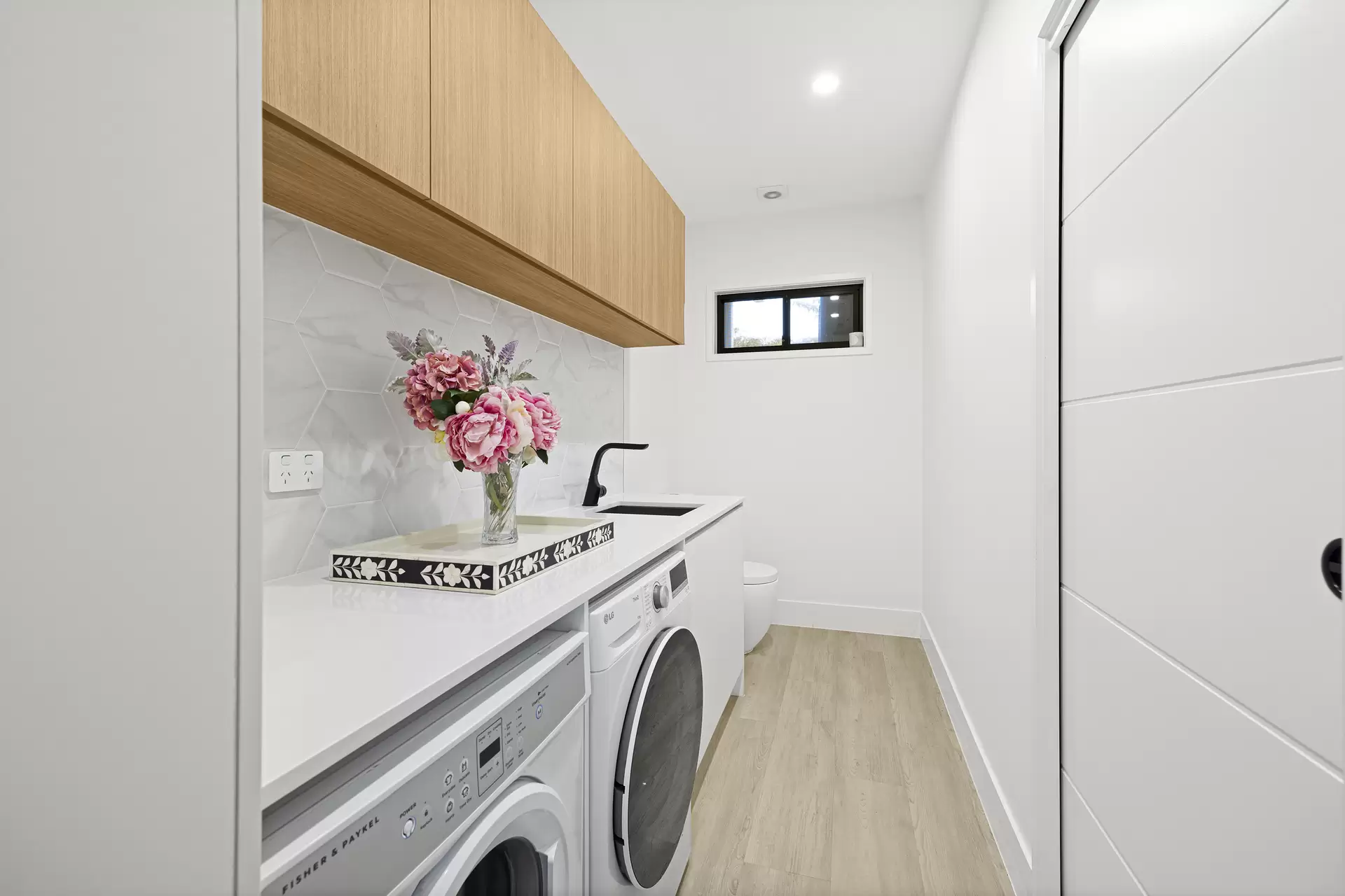 71 Bedarra Circuit, Maroochydore Sold by Queensland Sotheby's International Realty - image 1