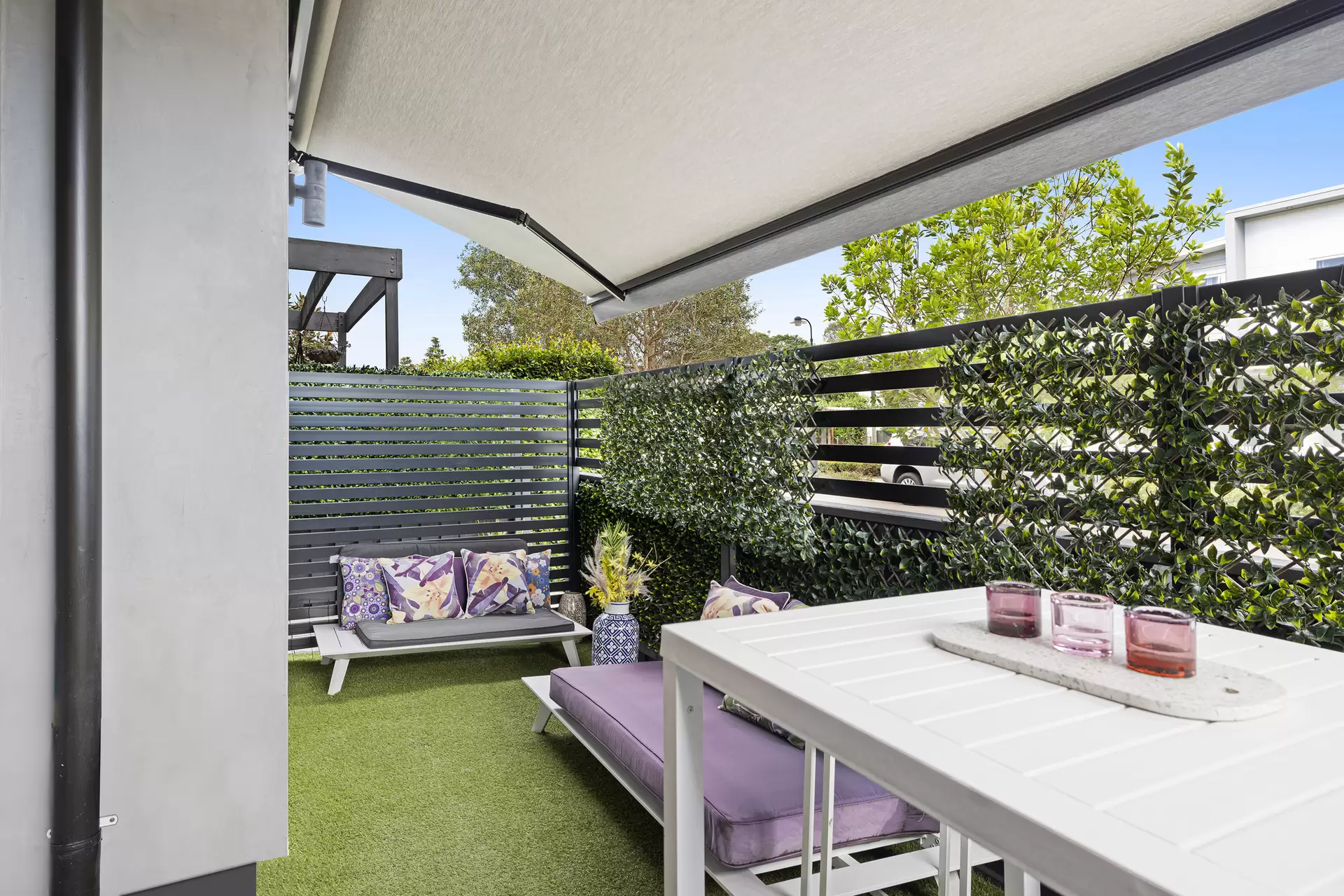 71 Bedarra Circuit, Maroochydore Sold by Queensland Sotheby's International Realty - image 1