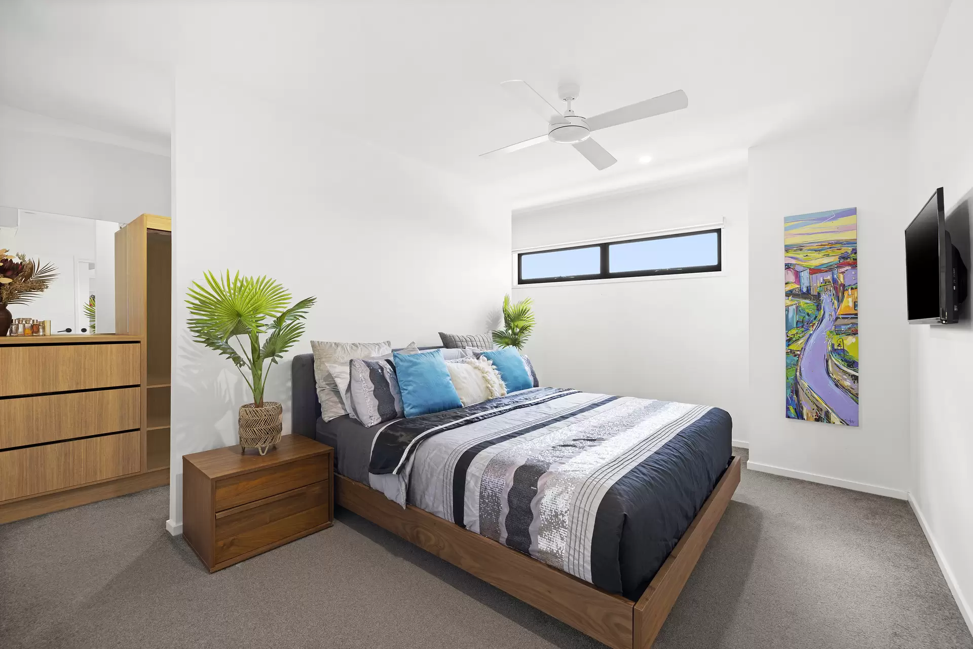 71 Bedarra Circuit, Maroochydore Sold by Queensland Sotheby's International Realty - image 1