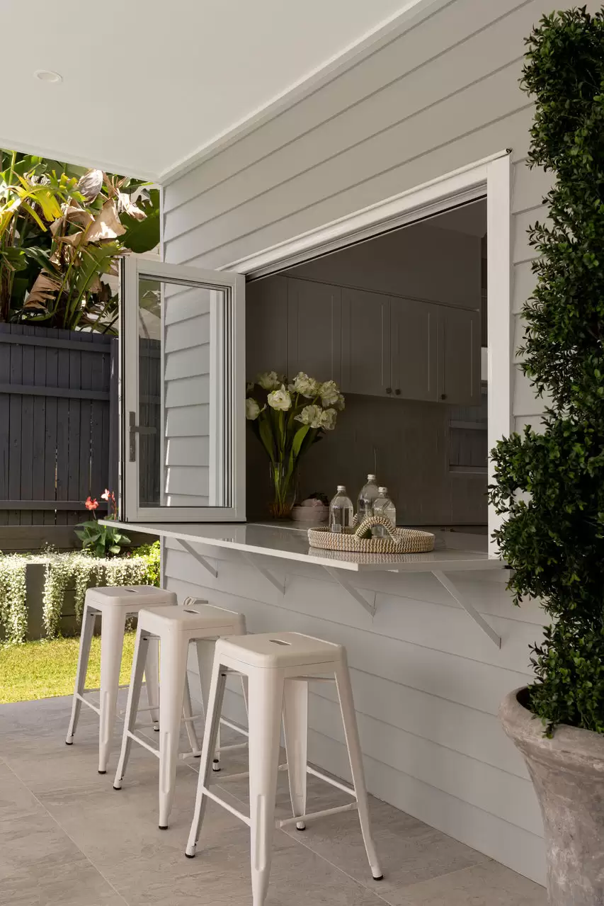43 Deloraine Street, Wavell Heights Sold by Queensland Sotheby's International Realty - image 1