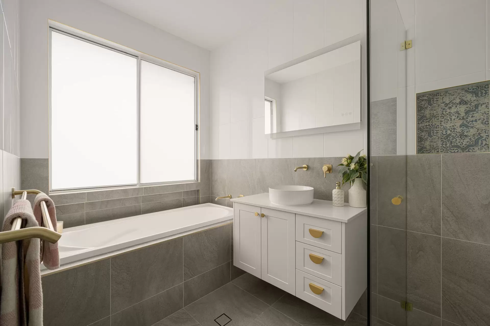 43 Deloraine Street, Wavell Heights Sold by Queensland Sotheby's International Realty - image 1