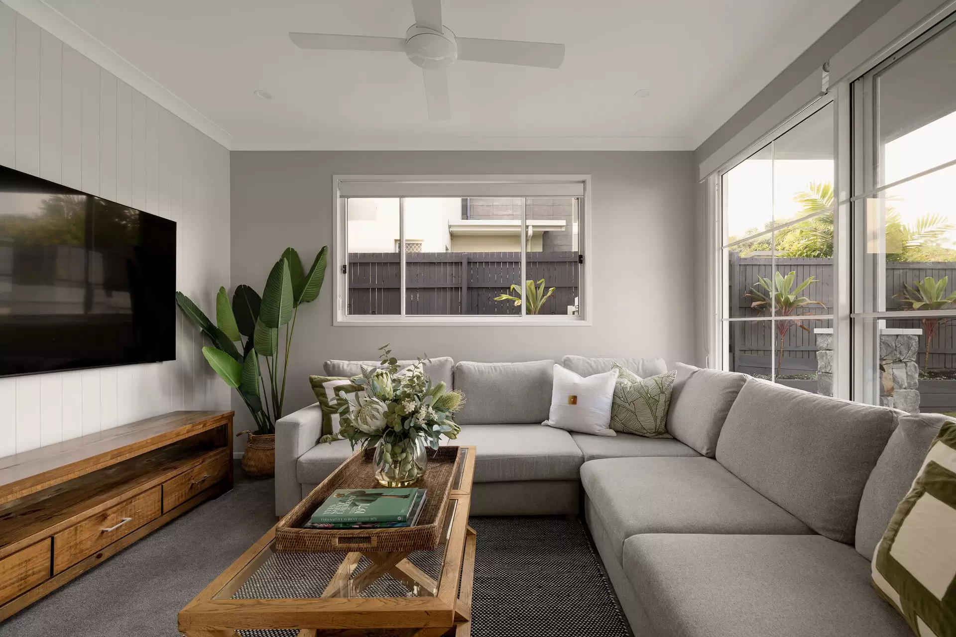 43 Deloraine Street, Wavell Heights Sold by Queensland Sotheby's International Realty - image 1