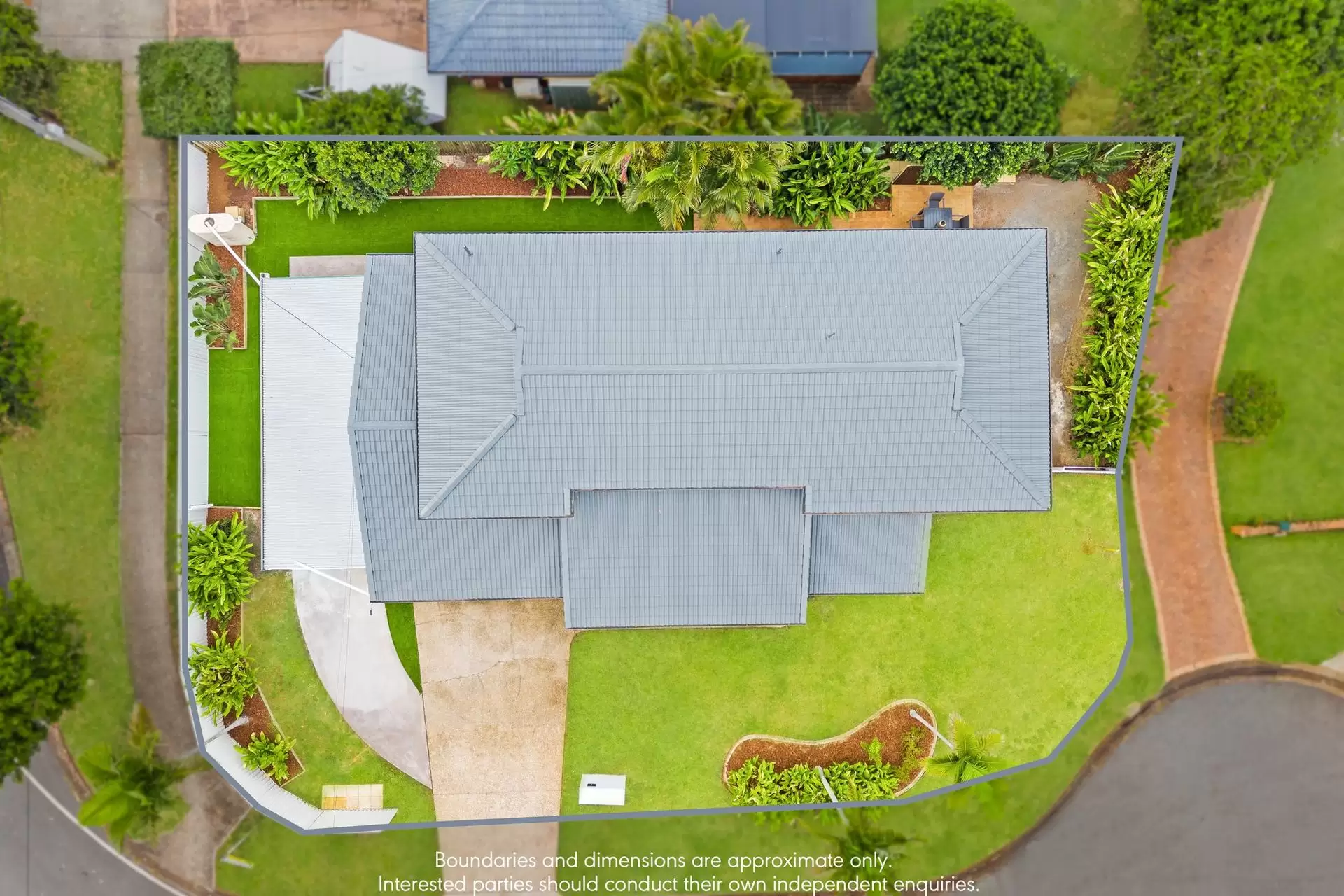 8 Charlotte Court, Ormiston Sold by Queensland Sotheby's International Realty - image 1