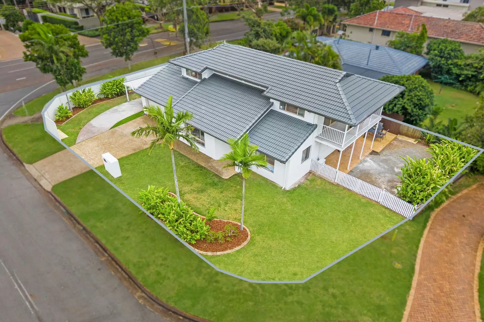 8 Charlotte Court, Ormiston Sold by  - image 1