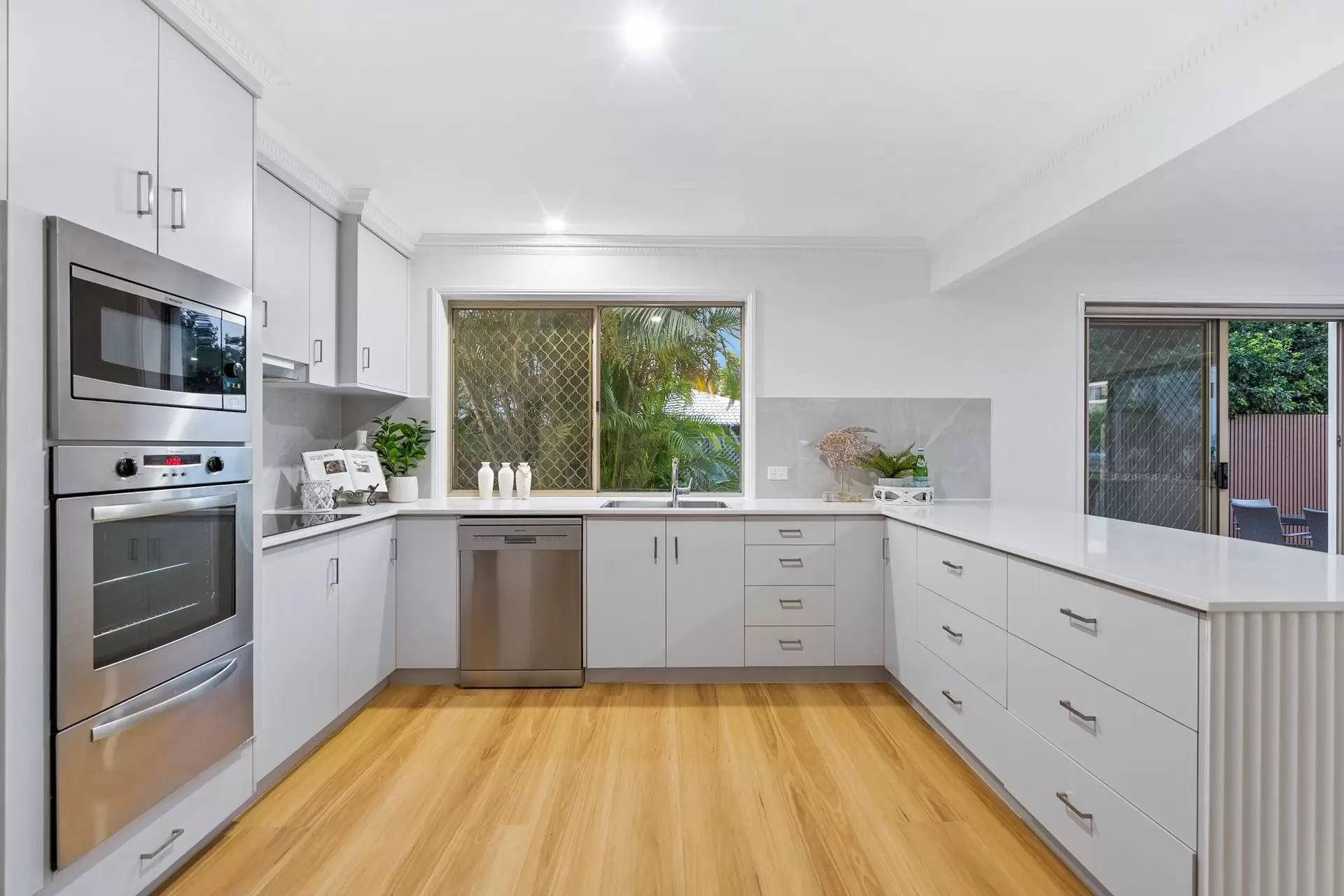 8 Charlotte Court, Ormiston Sold by  - image 1