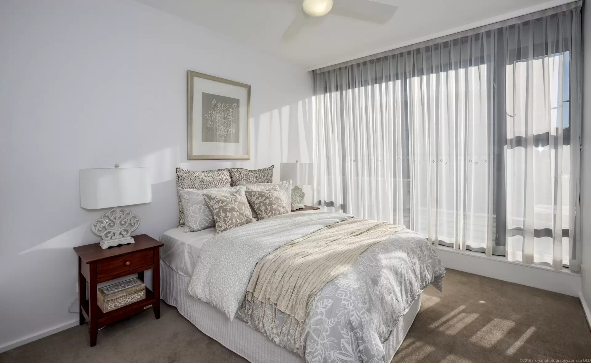 2410/180 Grey Street, South Brisbane Sold by Queensland Sotheby's International Realty - image 1