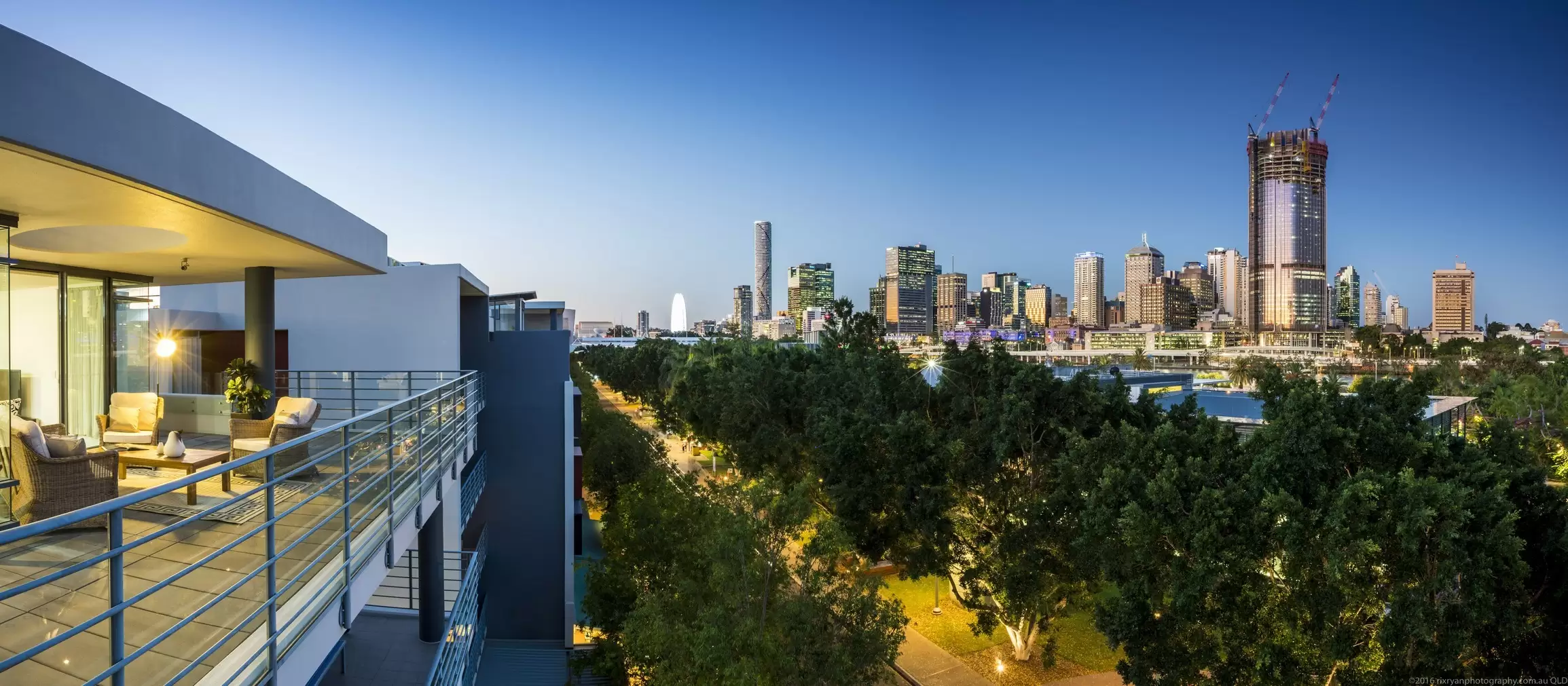 2410/180 Grey Street, South Brisbane Sold by Queensland Sotheby's International Realty - image 1