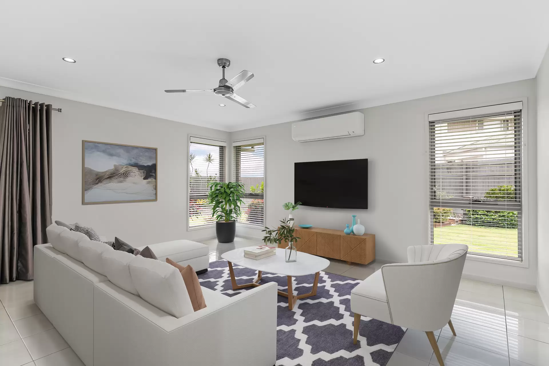 43 Brindabella Circuit, Thornlands Sold by Queensland Sotheby's International Realty - image 1