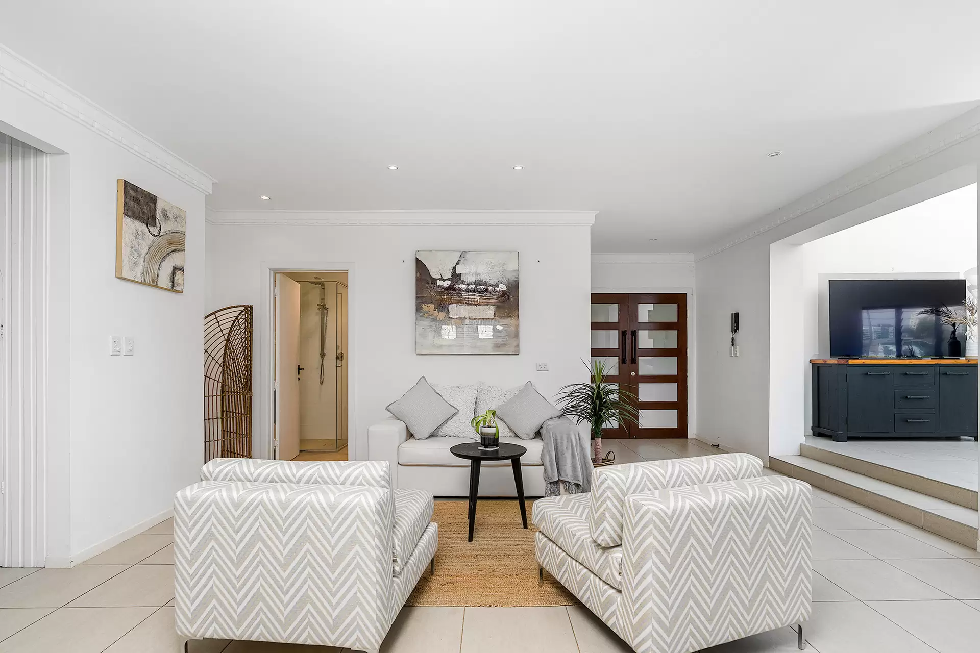 51 Sunrise Boulevard, Surfers Paradise Sold by Queensland Sotheby's International Realty - image 1