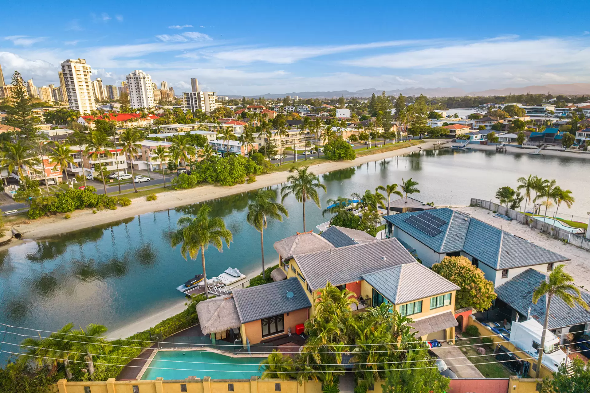 51 Sunrise Boulevard, Surfers Paradise Sold by Queensland Sotheby's International Realty - image 1