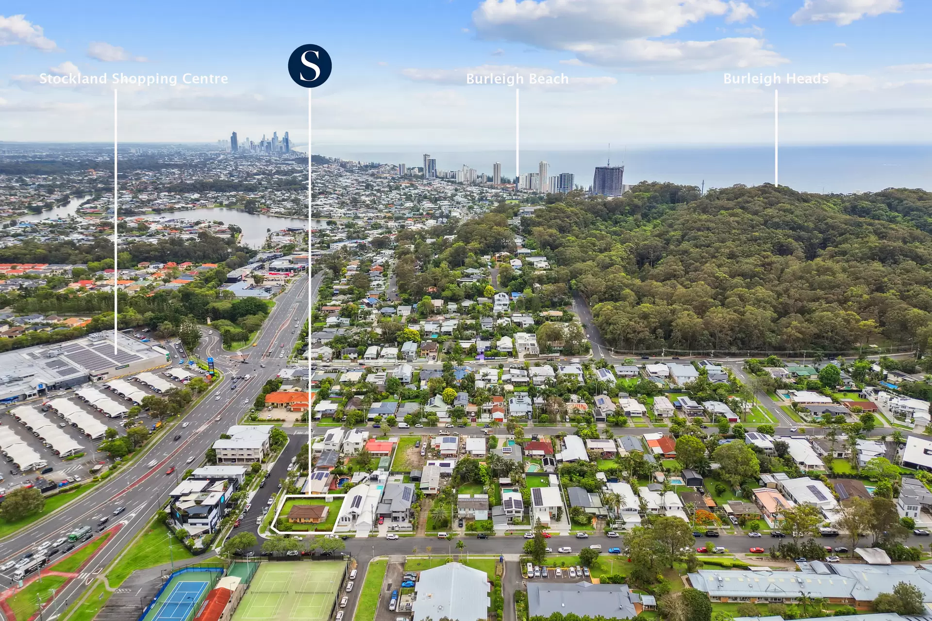 8 Banjo Street, Burleigh Heads Sold by  - image 1