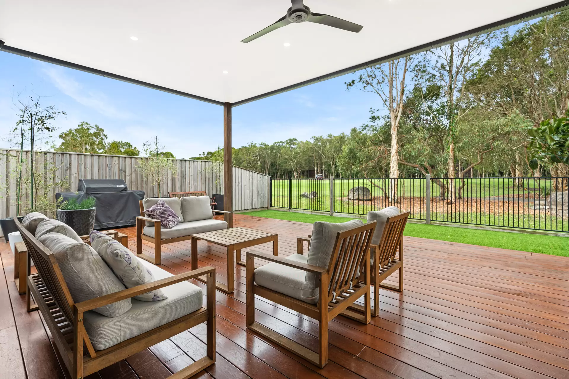 5 Oakmont Court, Peregian Springs Sold by Queensland Sotheby's International Realty - image 1