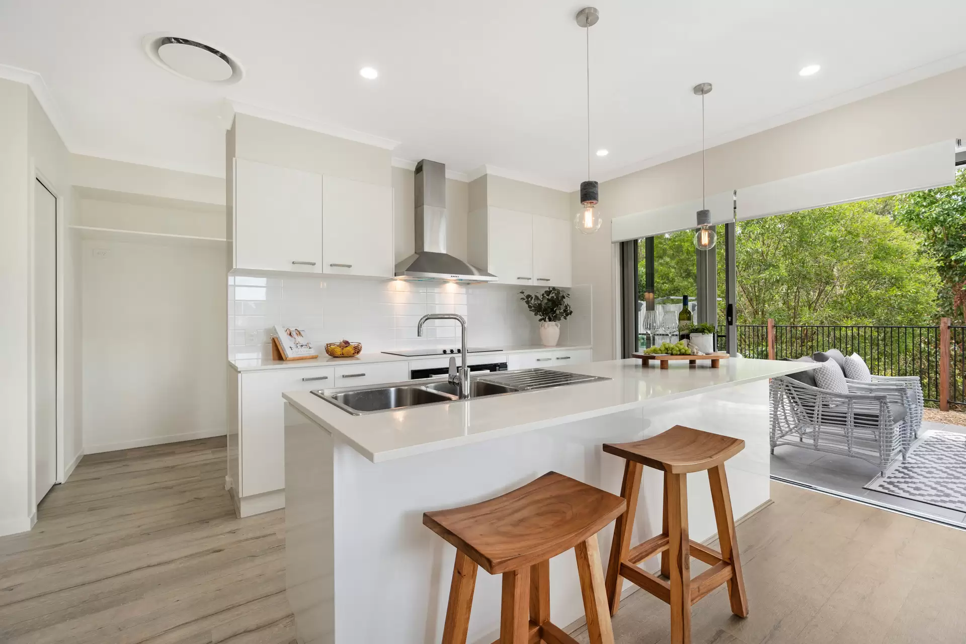 72/66 The Avenue, Peregian Springs Sold by  - image 1