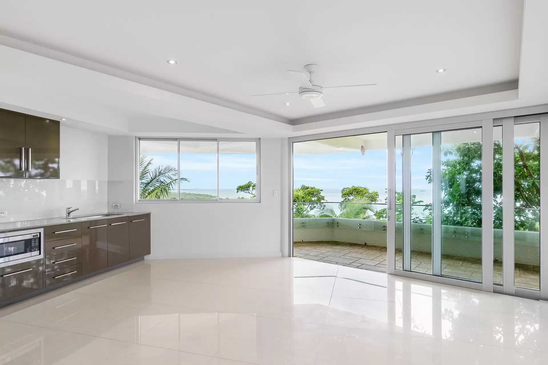 4 Explorers Drive, Mission Beach For Sale by Queensland Sotheby's International Realty - image 1
