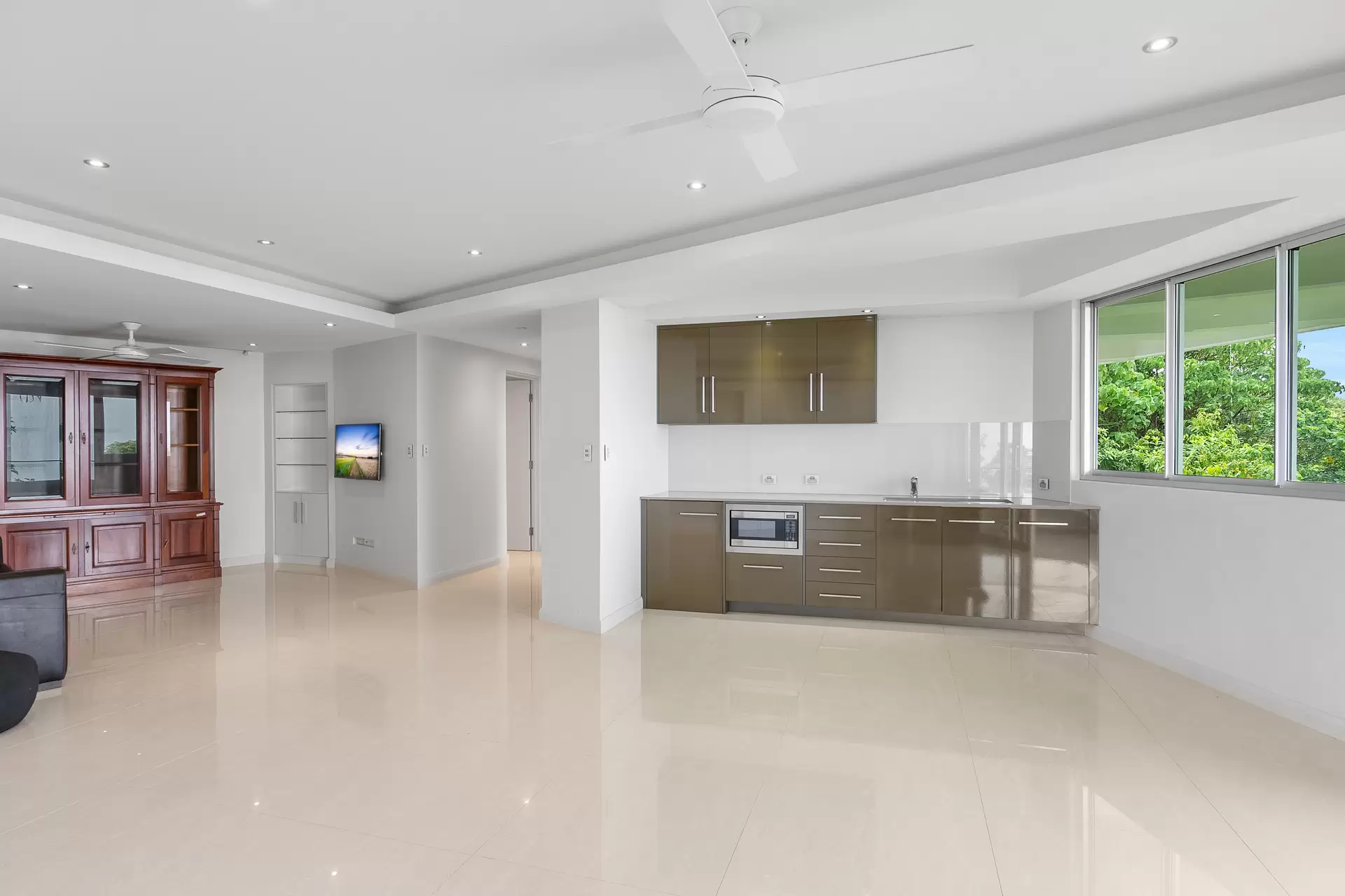 4 Explorers Drive, Mission Beach For Sale by Queensland Sotheby's International Realty - image 1