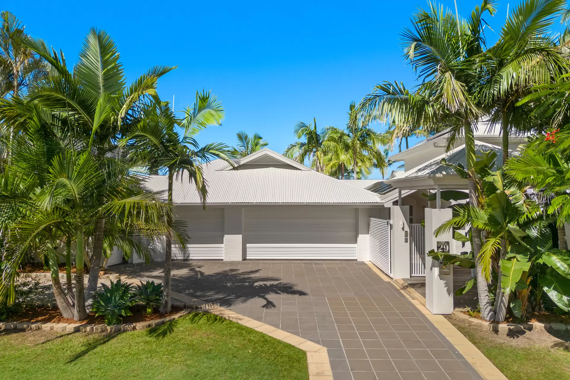 29 Campbell Street, Bundall For Sale by Queensland Sotheby's International Realty - image 1
