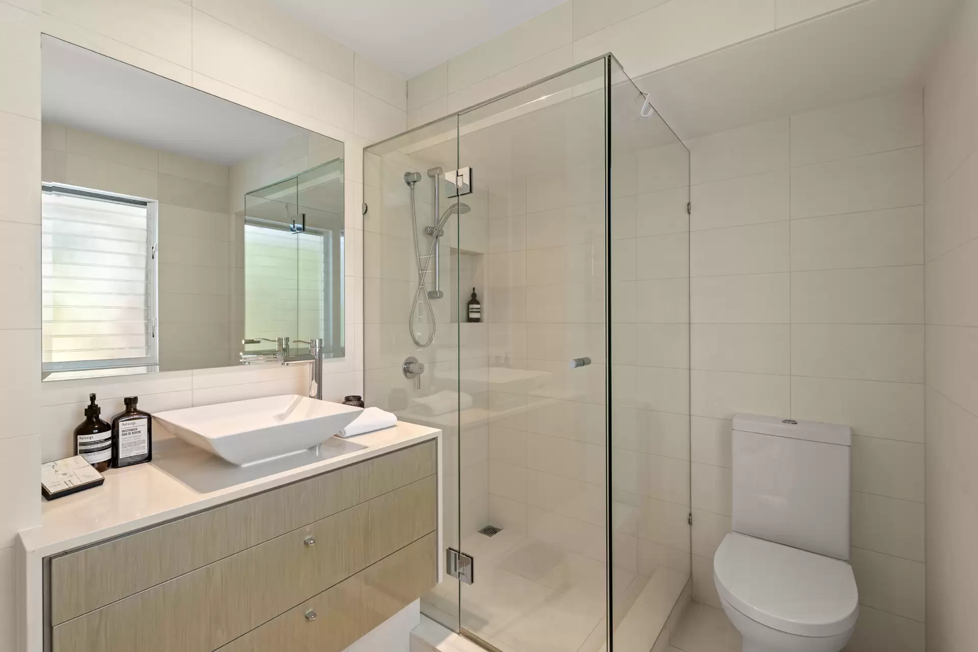 29 Campbell Street, Bundall For Sale by Queensland Sotheby's International Realty - image 1