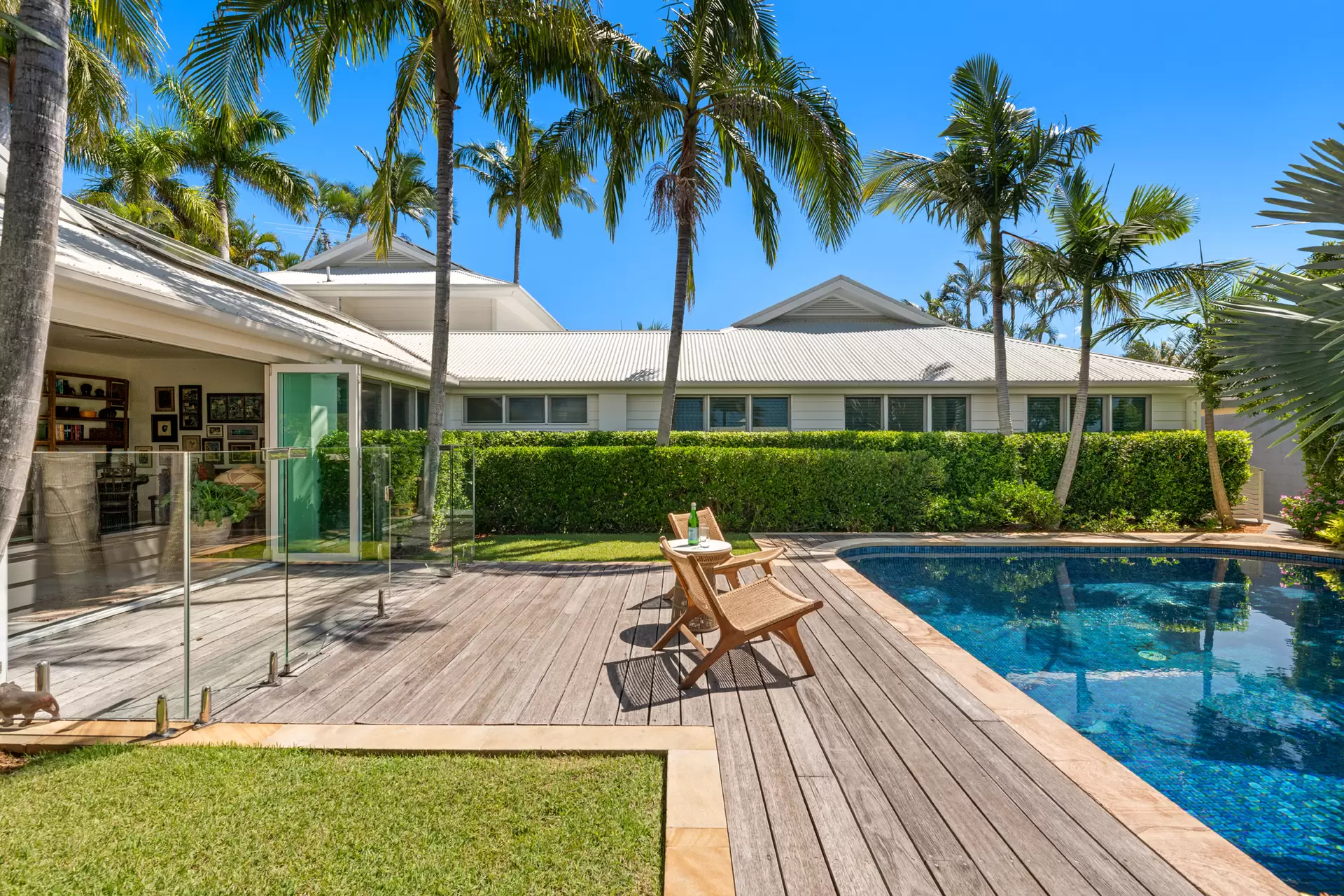 29 Campbell Street, Bundall For Sale by Queensland Sotheby's International Realty - image 1
