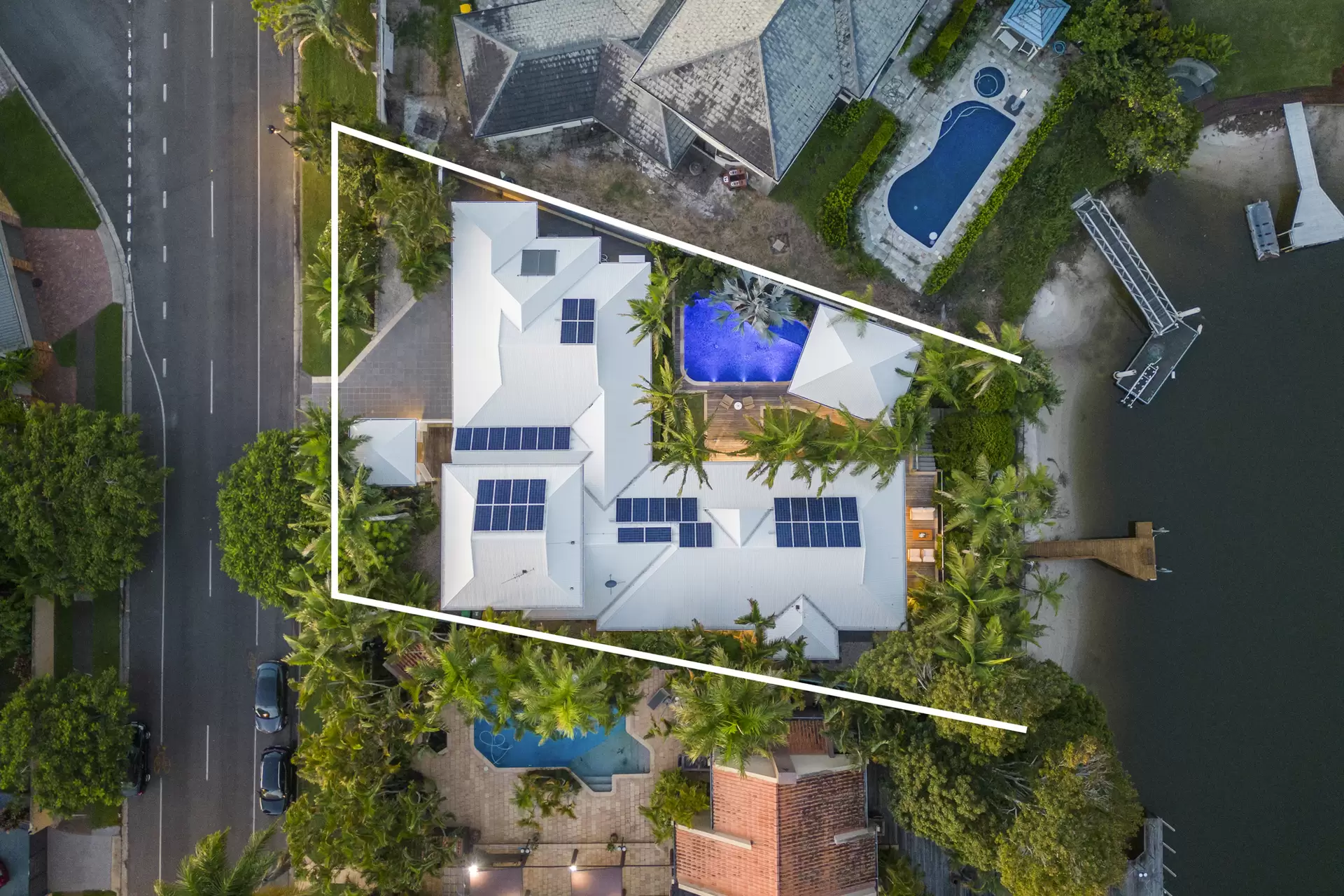 29 Campbell Street, Bundall For Sale by Queensland Sotheby's International Realty - image 1