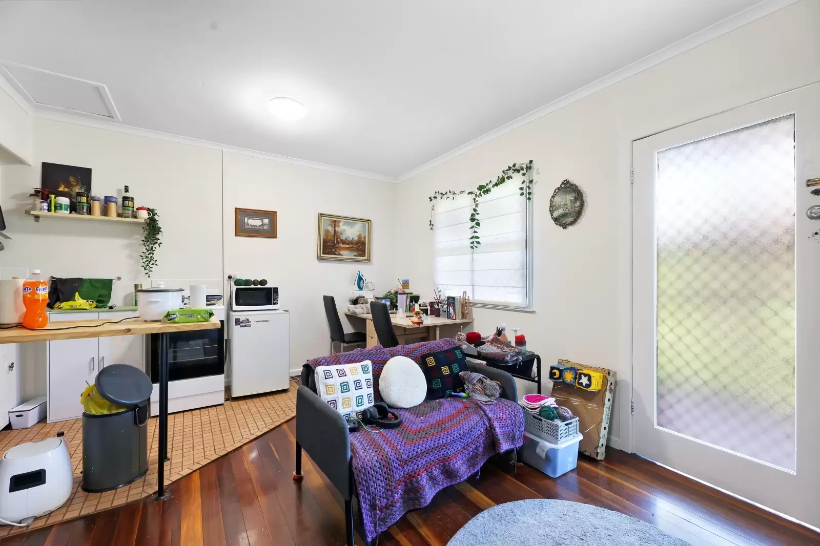 6/29 Leonard Avenue, Surfers Paradise Sold by  - image 1