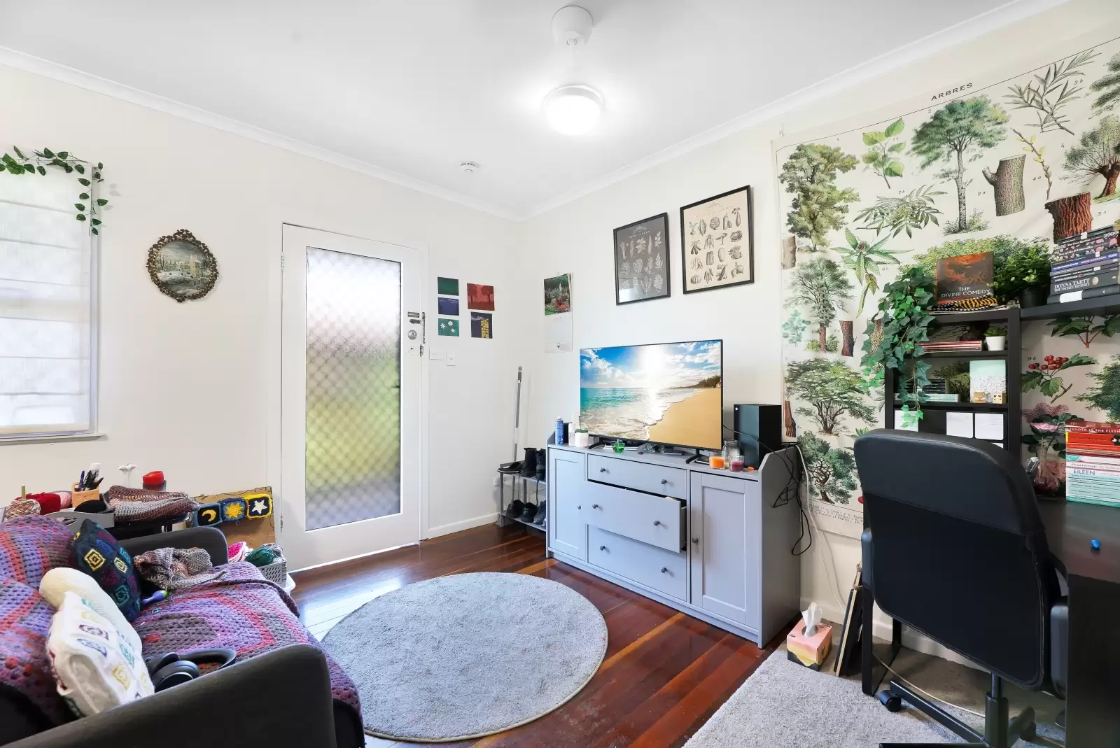 6/29 Leonard Avenue, Surfers Paradise Sold by  - image 1
