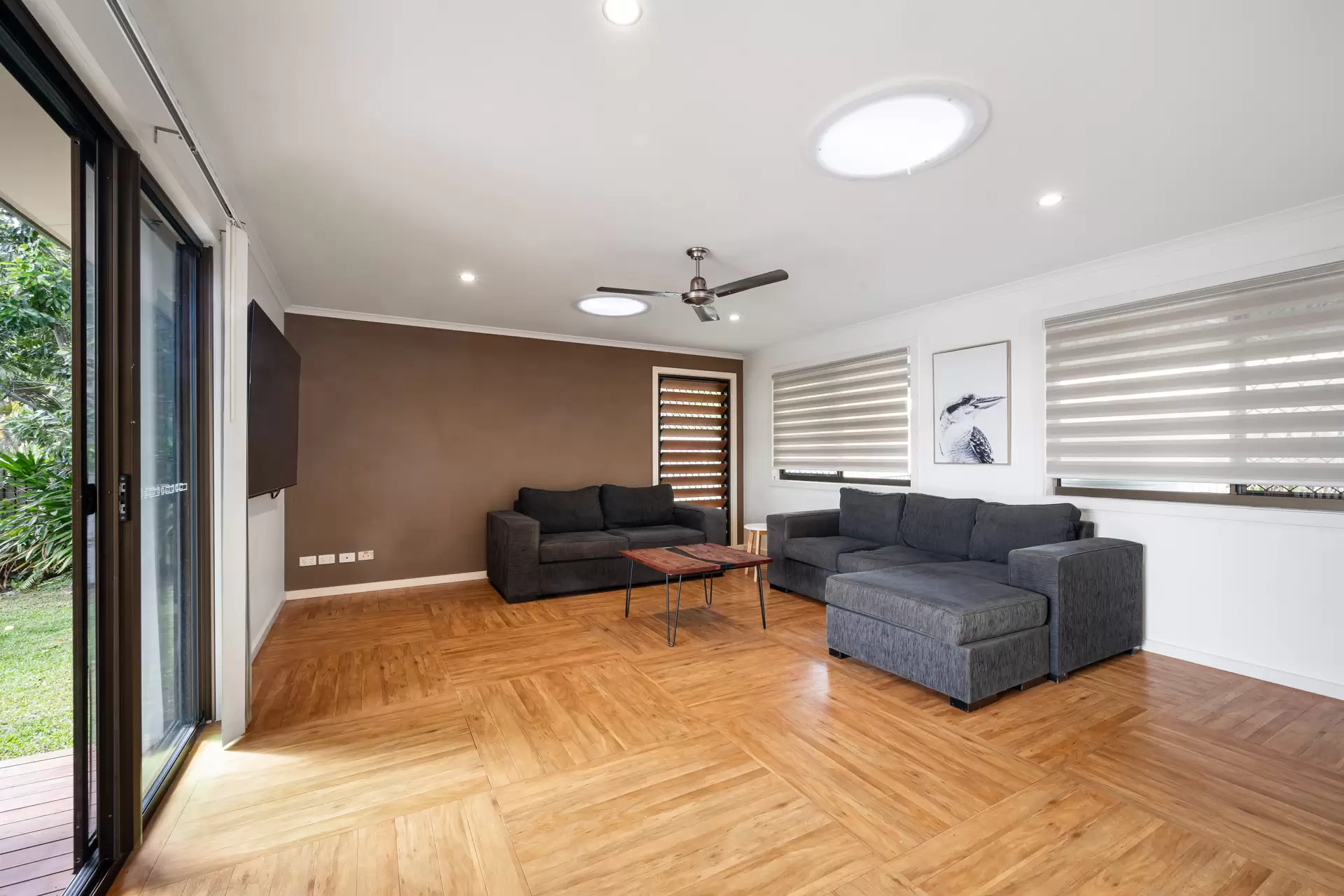 11 Wildlife Road, Jubilee Pocket Sold by Queensland Sotheby's International Realty - image 1