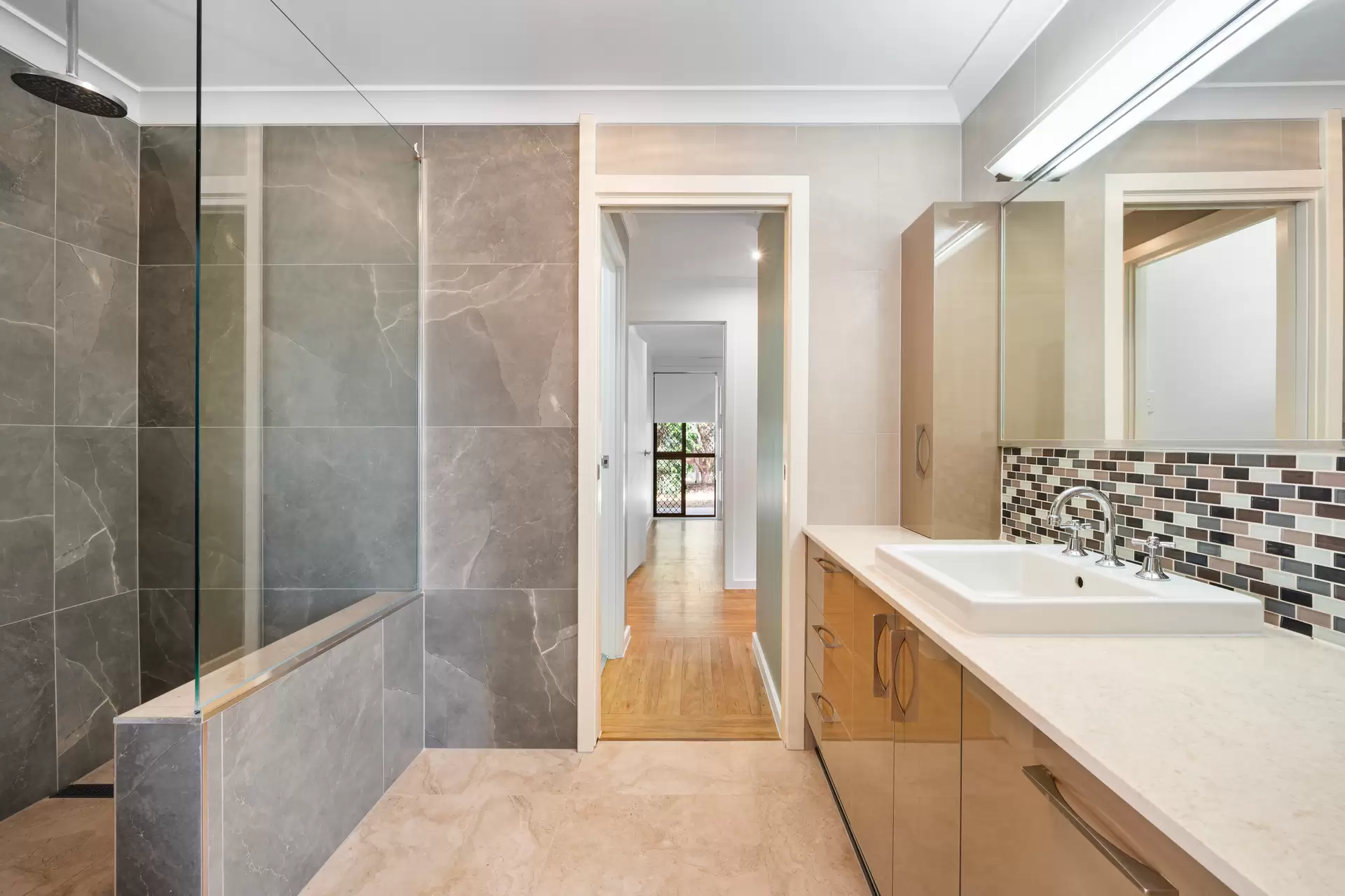 11 Wildlife Road, Jubilee Pocket Sold by Queensland Sotheby's International Realty - image 1