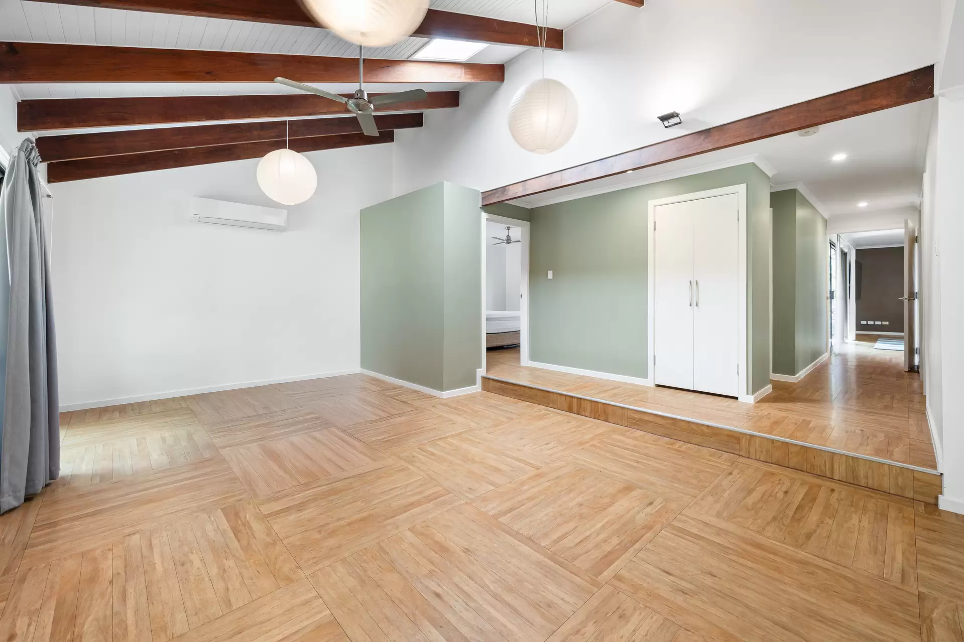 11 Wildlife Road, Jubilee Pocket Sold by Queensland Sotheby's International Realty - image 1