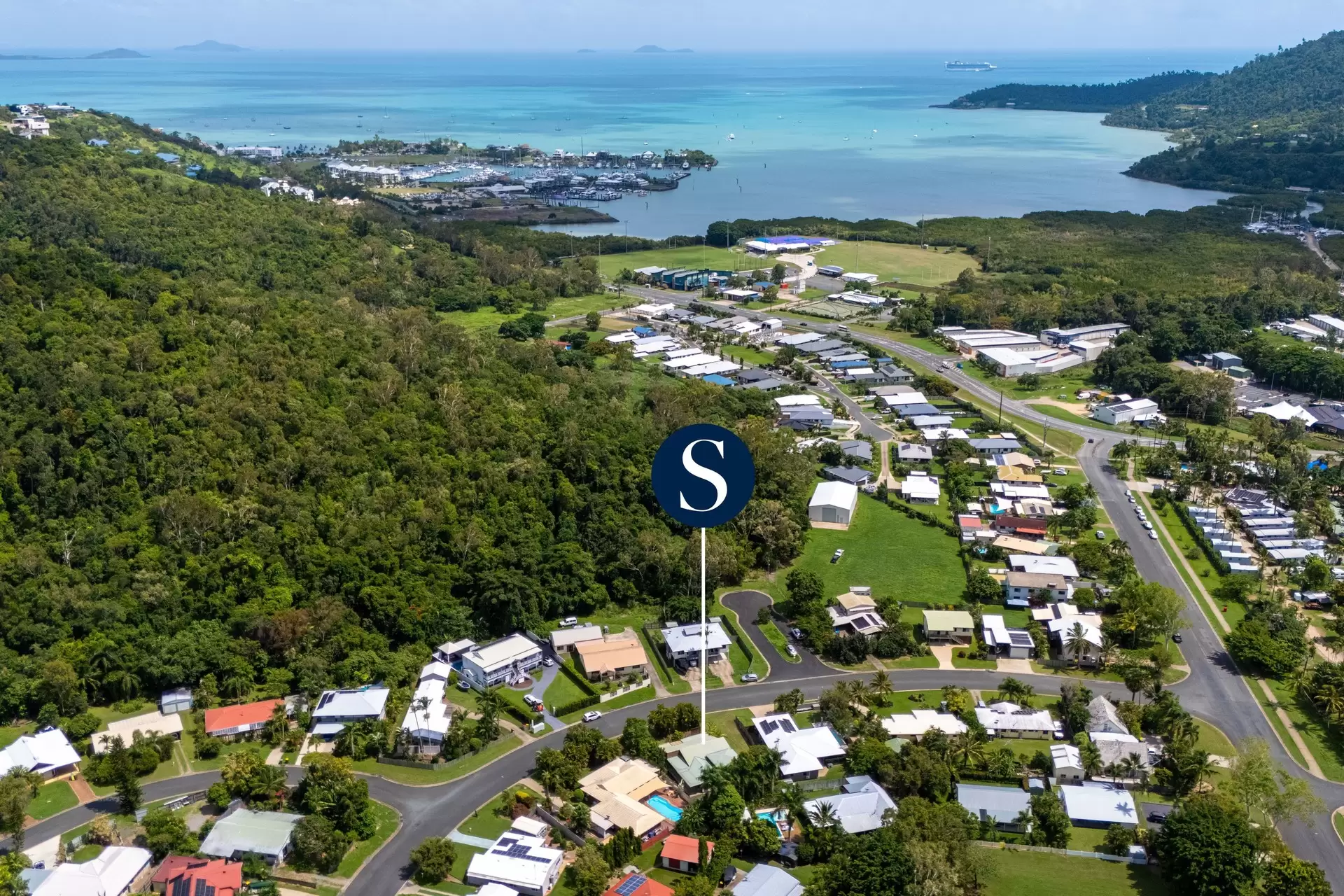 11 Wildlife Road, Jubilee Pocket Sold by Queensland Sotheby's International Realty - image 1