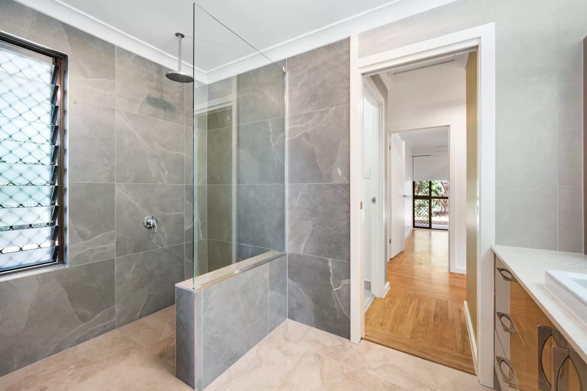 11 Wildlife Road, Jubilee Pocket Sold by Queensland Sotheby's International Realty - image 1