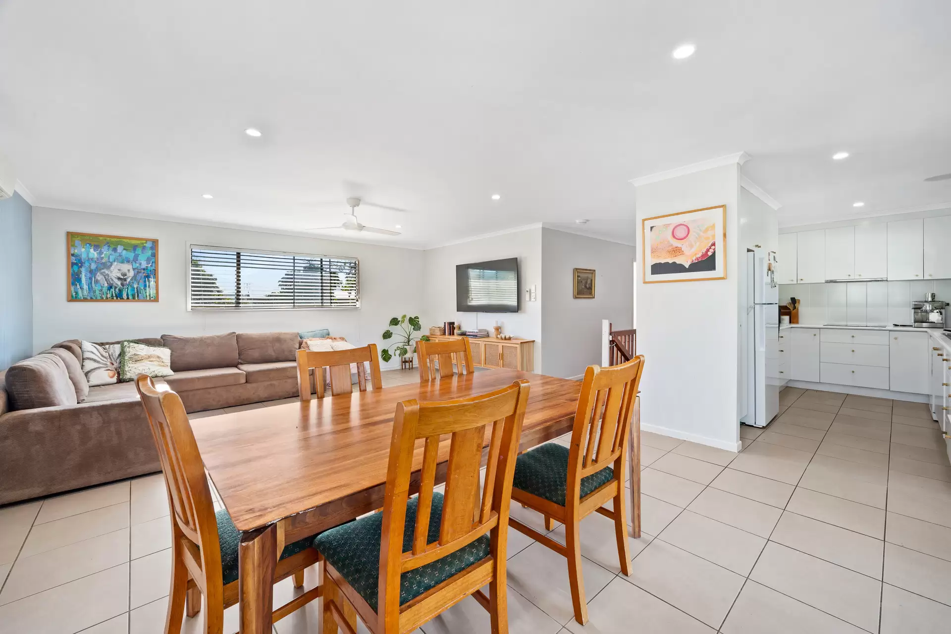 21 Stewart Drive, Cannonvale Sold by Queensland Sotheby's International Realty - image 1